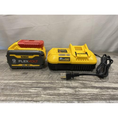 AS-IS DEWALT 20V/60V MAX FLEXVOLT Lithium-Ion 9.0Ah Battery and Charger Starter Kit