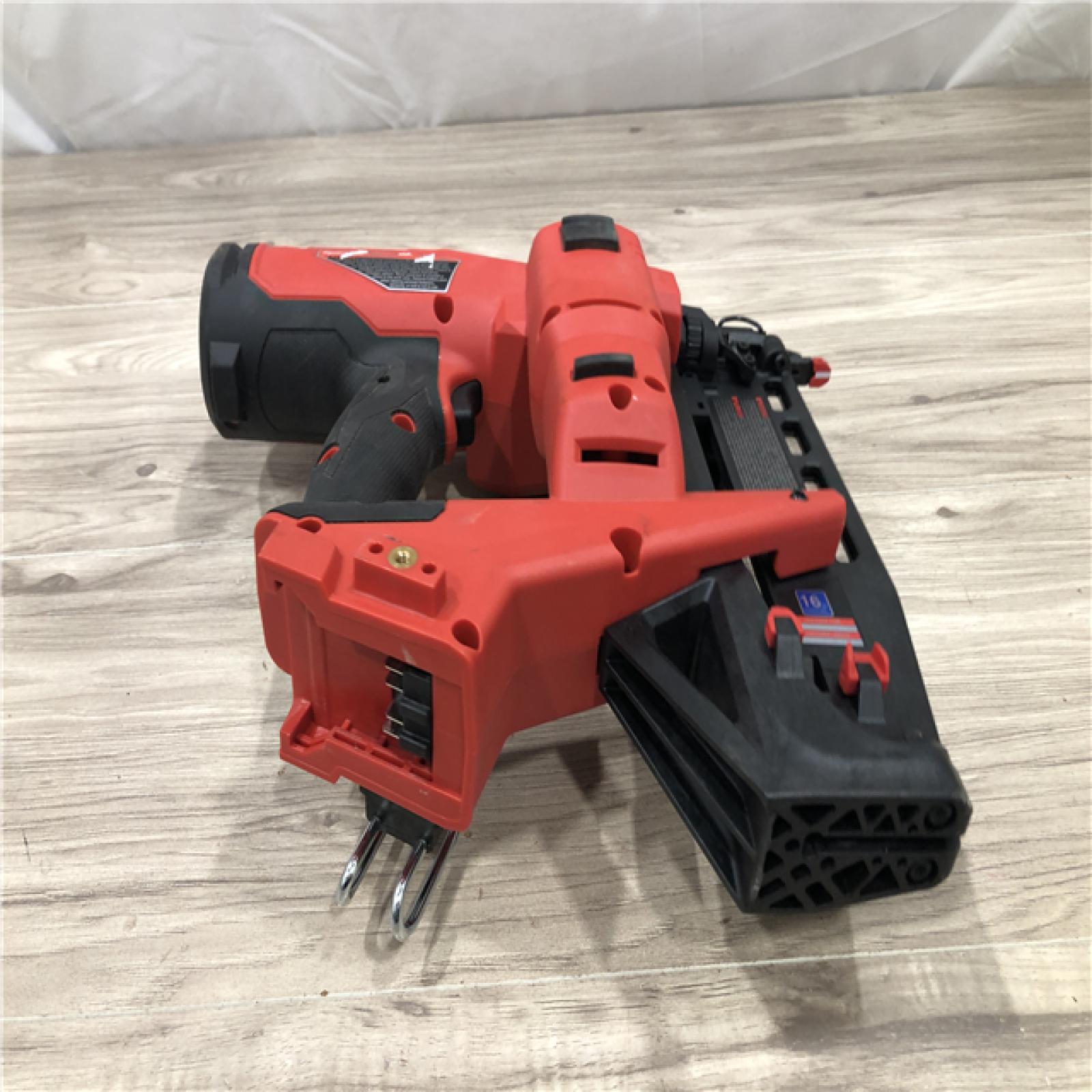 AS-IS MILWAUKEE 16 GAUGE STRAIGHT FINISH NAILER (TOOL ONLY)