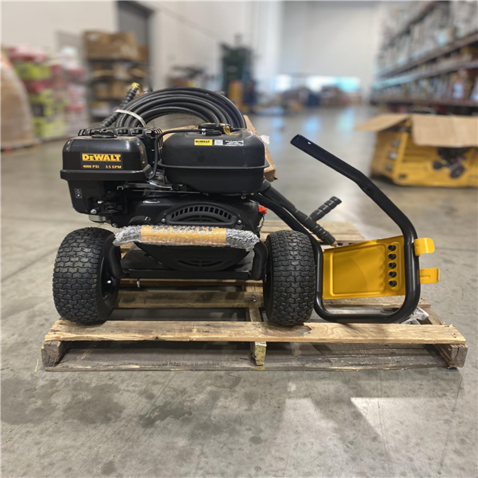 Dallas Location - As-Is DEWALT 4000 PSI 3.5 GPM Gas Pressure Washer