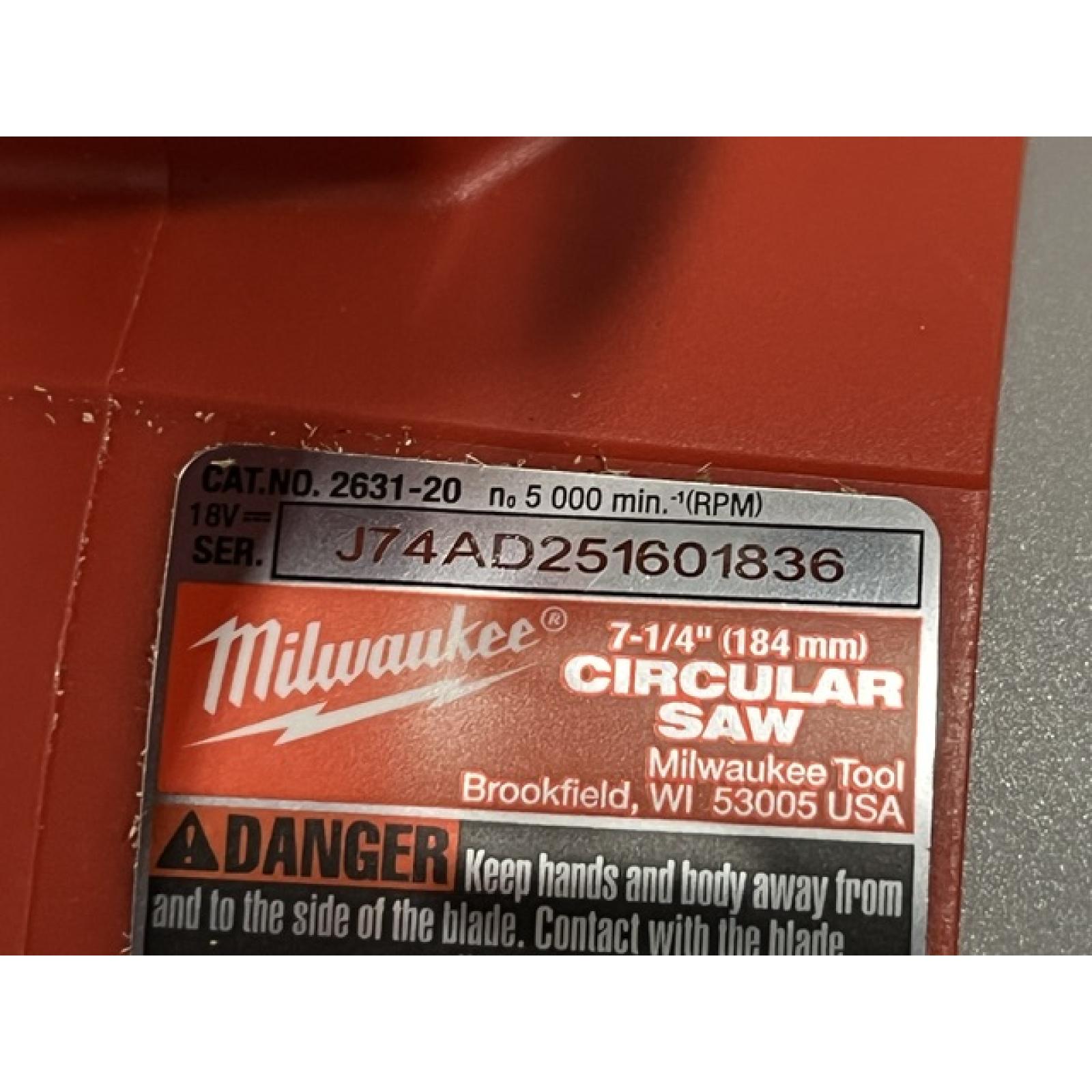 AS-IS Milwaukee 18V Lithium-Ion Brushless Cordless 7-1/4 in. Circular Saw (Tool-Only)