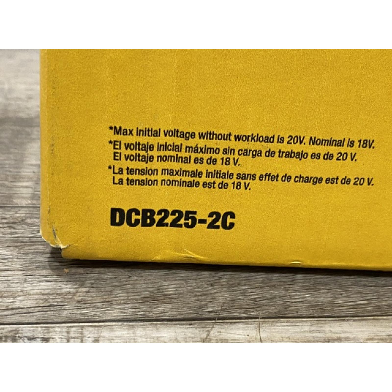 NEW - DEWALT 20V MAX Lithium-Ion Battery Kit with 5.0Ah and 2.0Ah Battery and Charger