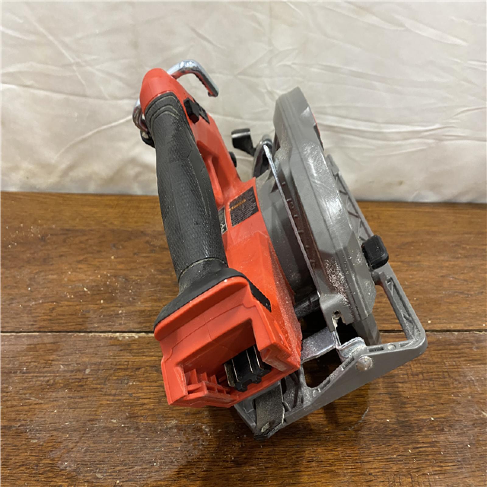 AS-IS Milwaukee Tools M18 FUEL 7-1/4 Circular Saw (Tool Only) 2834-20