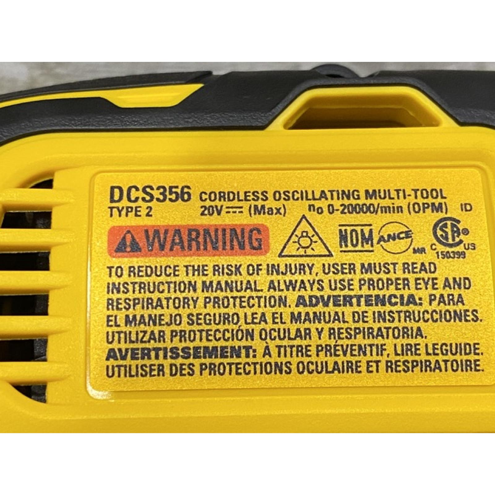 AS-IS DEWALT 20V MAX XR Cordless Brushless 3-Speed Oscillating Multi Tool Kit