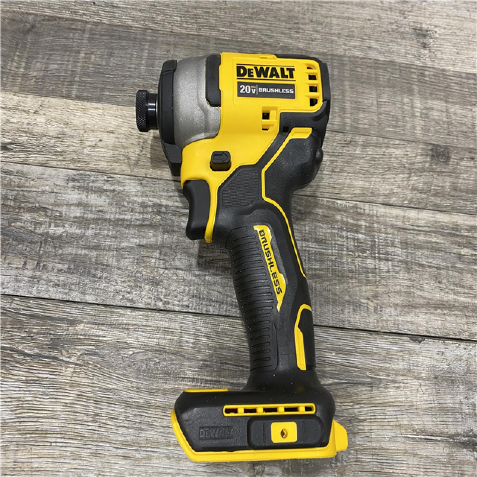 AS-IS DEWALT Atomic 20V Max Lithium-Ion Brushless Cordless Compact 1/4 in. Impact Driver Kit