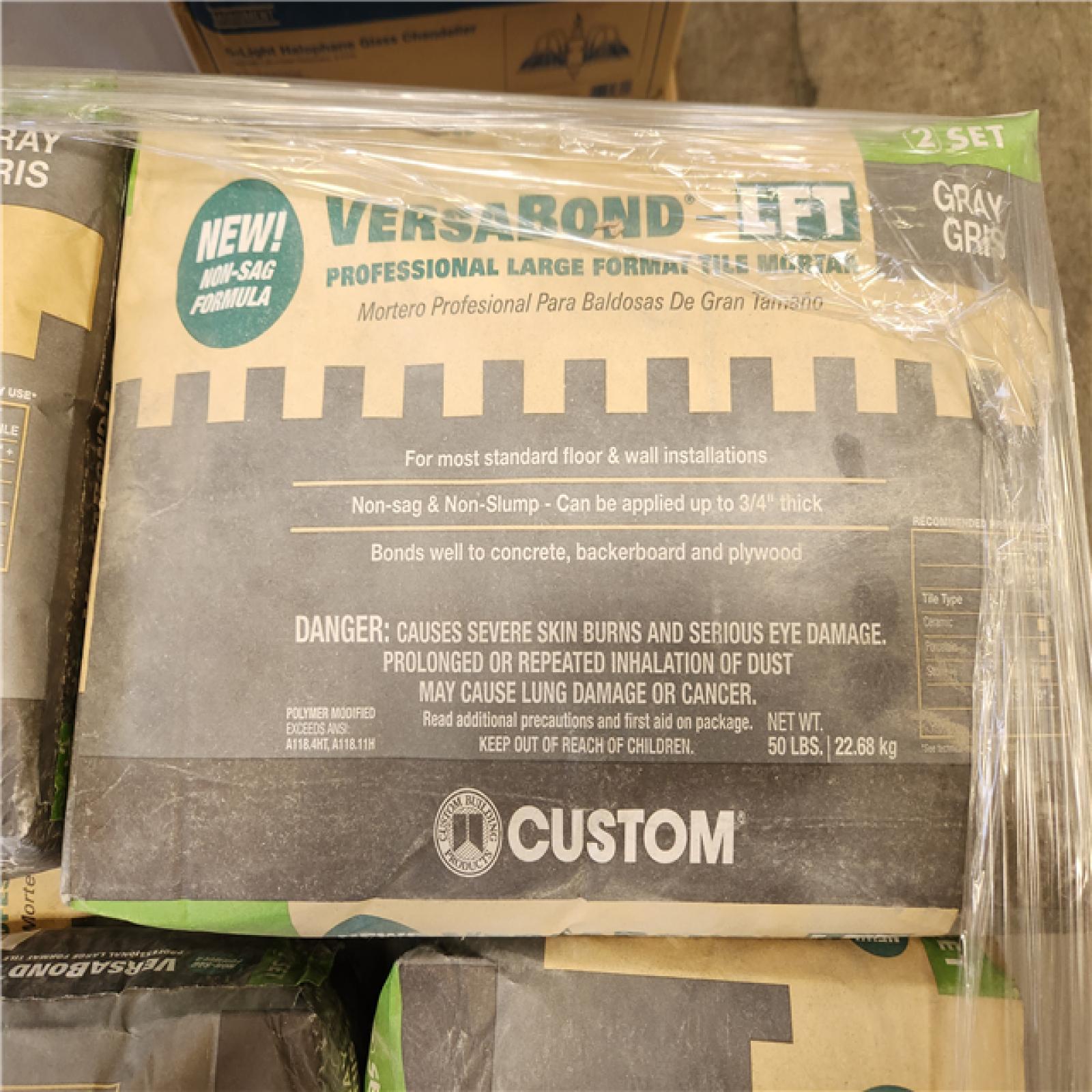 Phoenix NEW Custom Building Products VersaBond-LFT 50 lb. Gray Professional Medium Bed Large Format Tile Mortar Pallet of 35