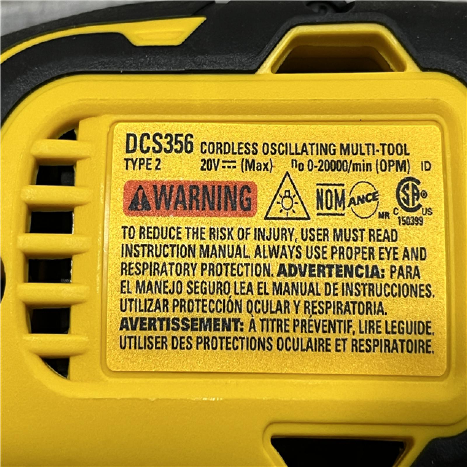 AS-IS DEWALT 20V MAX XR Cordless Brushless 3-Speed Oscillating Multi Tool Kit