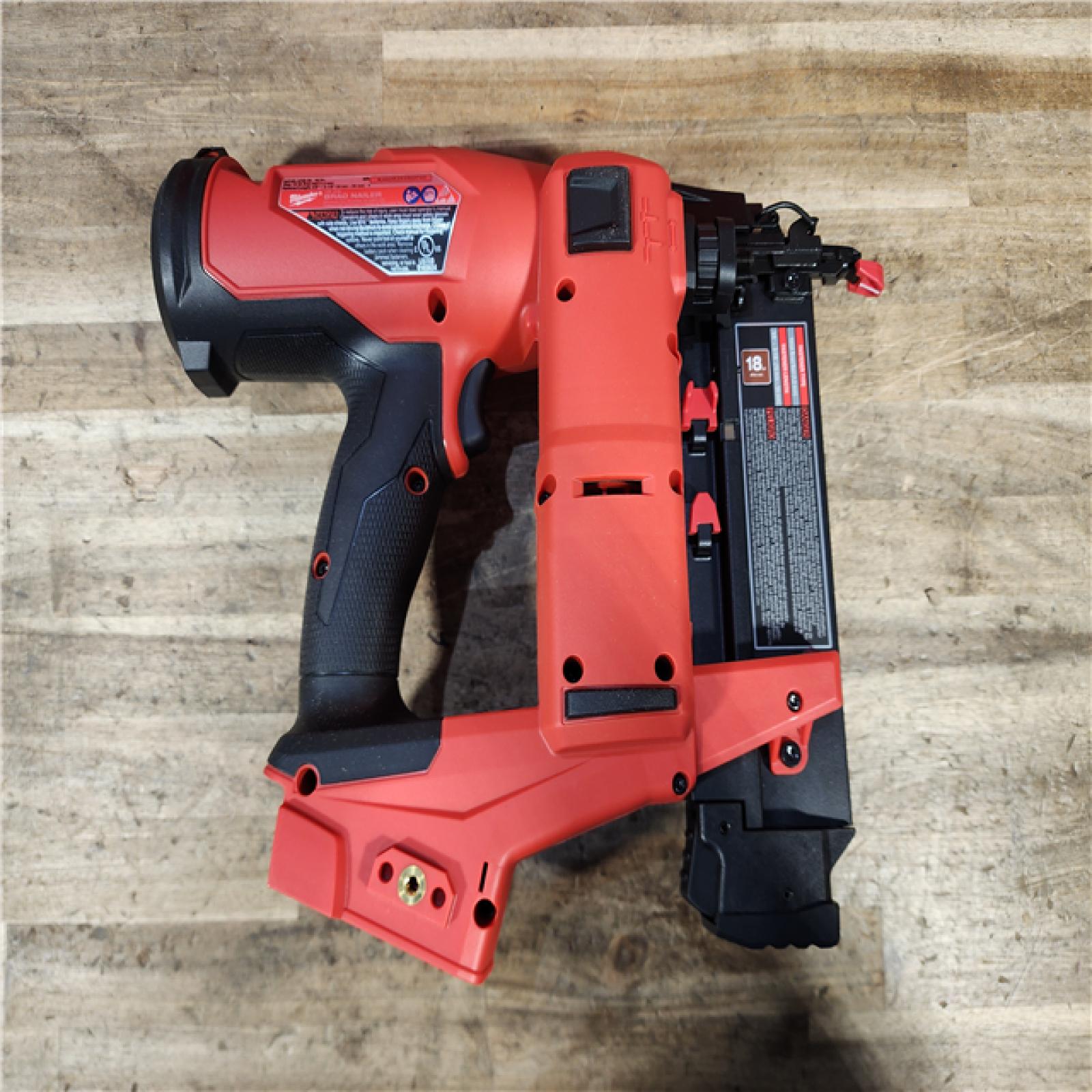 HOUSTON LOCATION - AS-IS (APPEARS LIKE NEW) Milwaukee FUEL 18-Volt Lithium-Ion Brushless Cordless Gen II 18-Gauge Brad Nailer (Tool-Only)