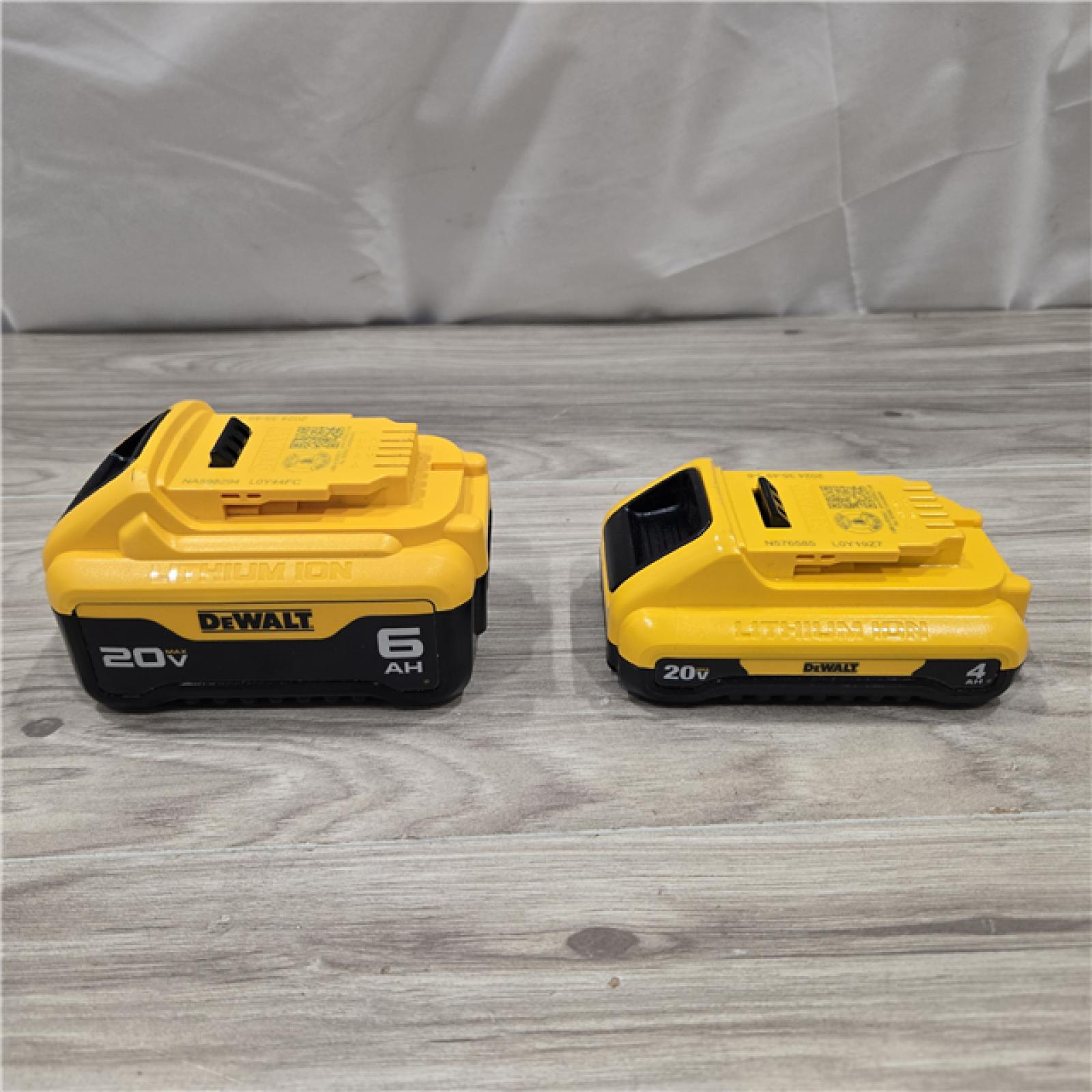 AS-IS DEWALT 20V MAX Lithium-Ion 6.0Ah and 4.0Ah Battery and Charger Starter Kit