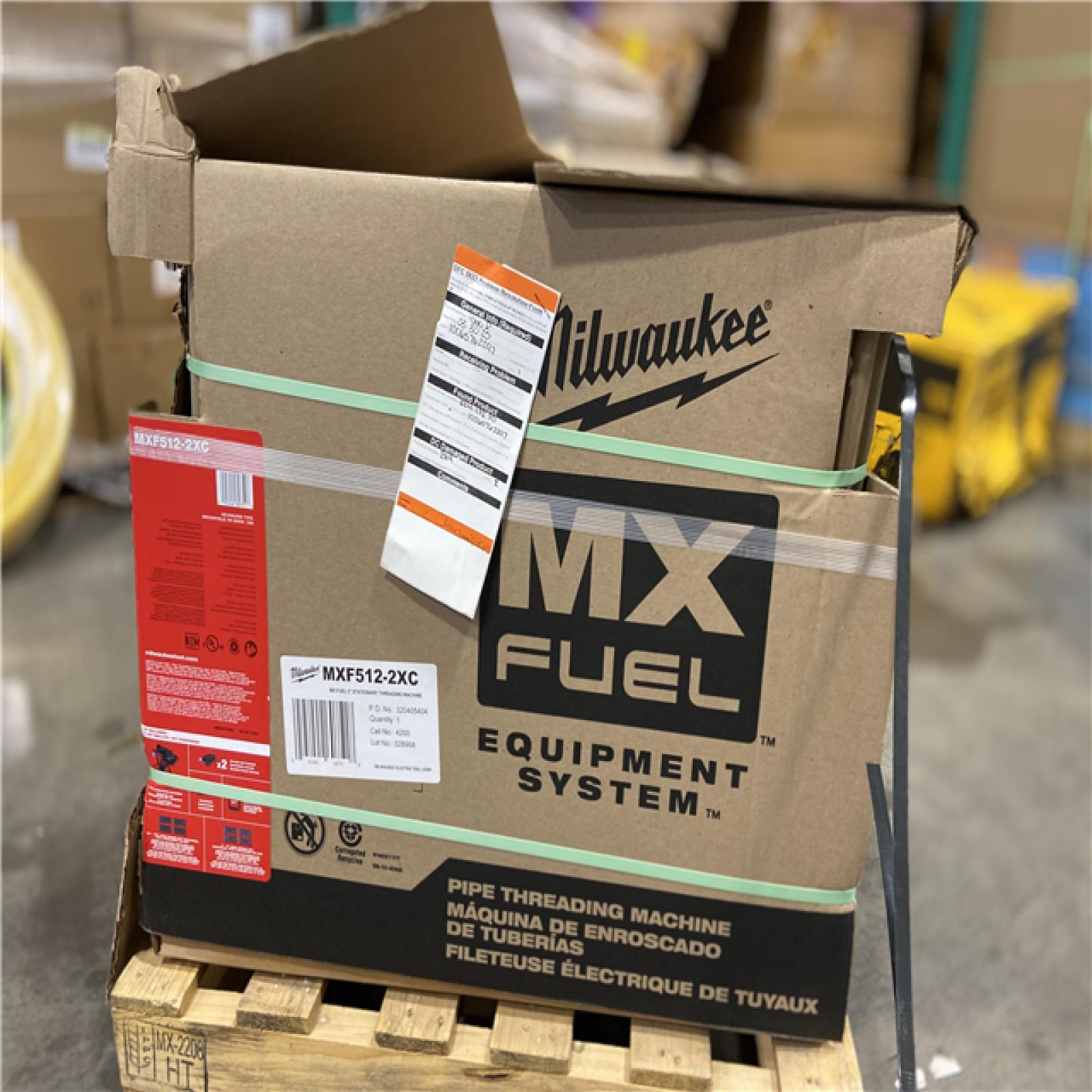 DALLAS LOCATION - Milwaukee MX FUEL Lithium-Ion Cordless 1/2 in. to 2in. Pipe Threading Machine w/(2) Batteries and Charger