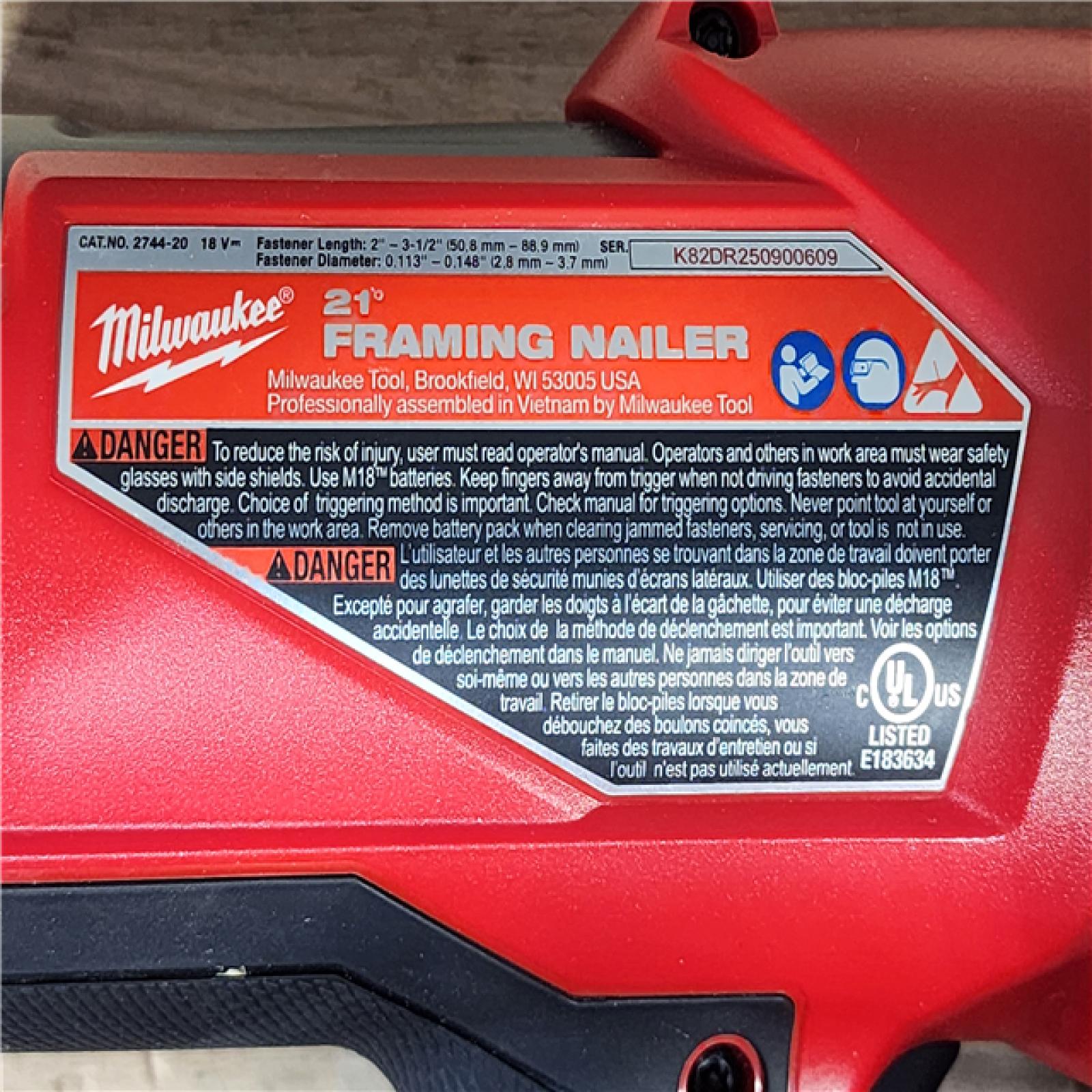 HOUSTON LOCATION - AS-IS (APPEARS LIKE NEW) Milwaukee FUEL 3-1/2 in. 18-Volt 21-Degree Lithium-Ion Brushless Cordless Framing Nailer (Tool-Only)