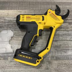 AS-IS DEWALT 20V MAX Cordless Battery Powered Pruner Kit