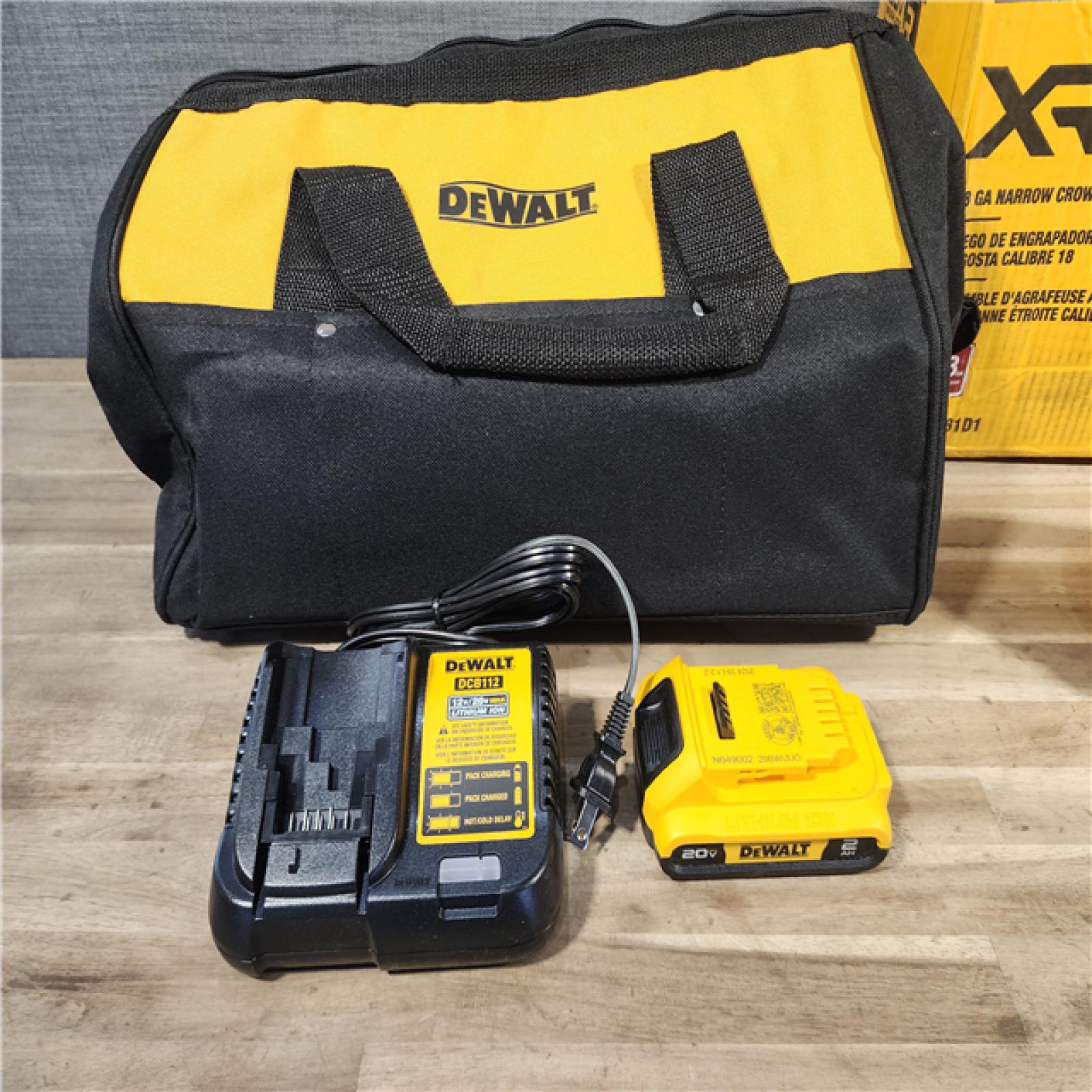 HOUSTON LOCATION - AS-IS DEWALT XR 18 GA NARROW CROWN STAPLER KIT (DCN681D1)