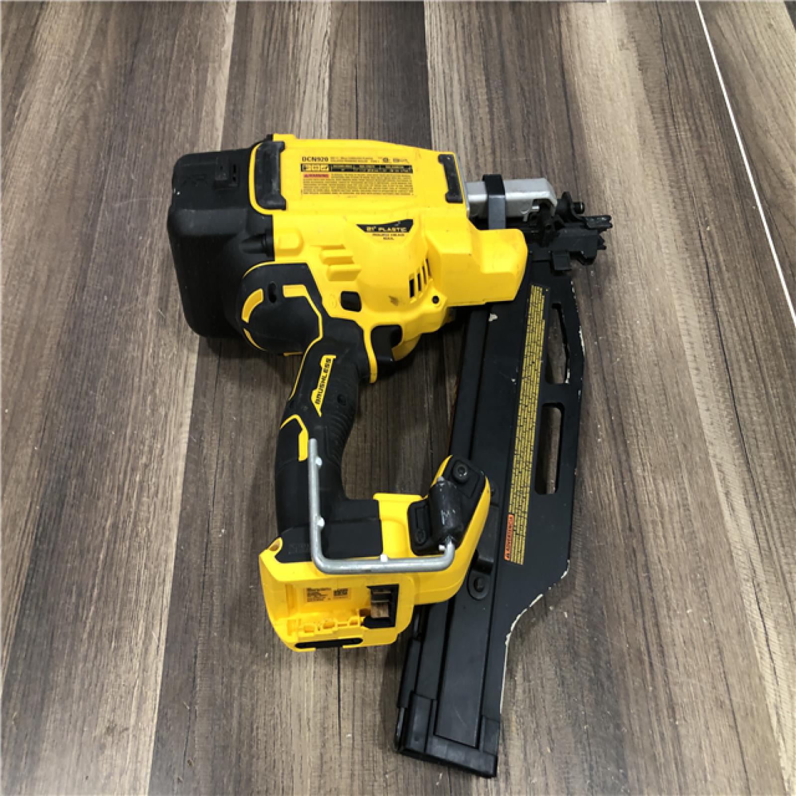 AS-IS DEWALT 20-Volt 21° Cordless Framing Nailer (Tool-Only)