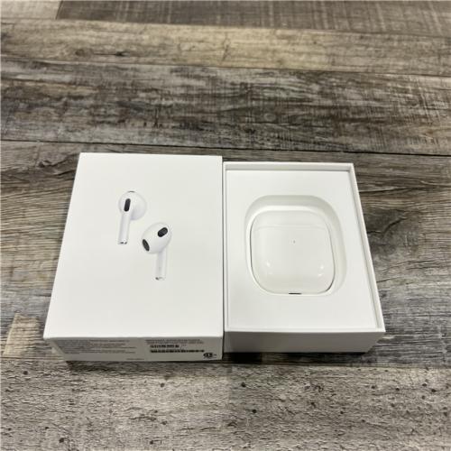AS-IS Apple - AirPods (3rd generation) with Lightning Charging Case - White