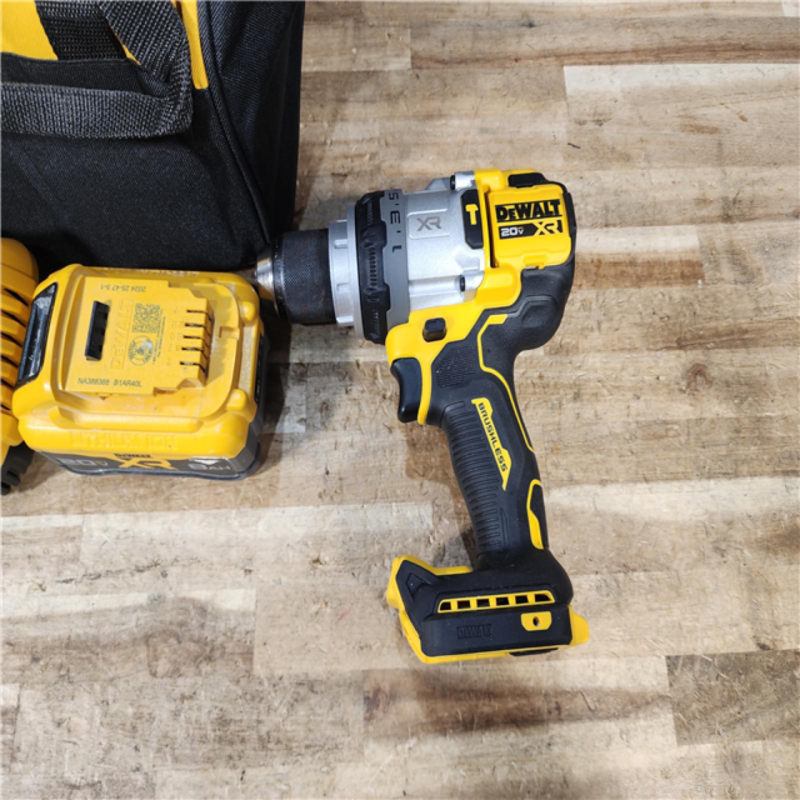 HOUSTON LOCATION - AS - IS DEWALT 20V XR Lithium-Ion Cordless Hammer Drill Kit