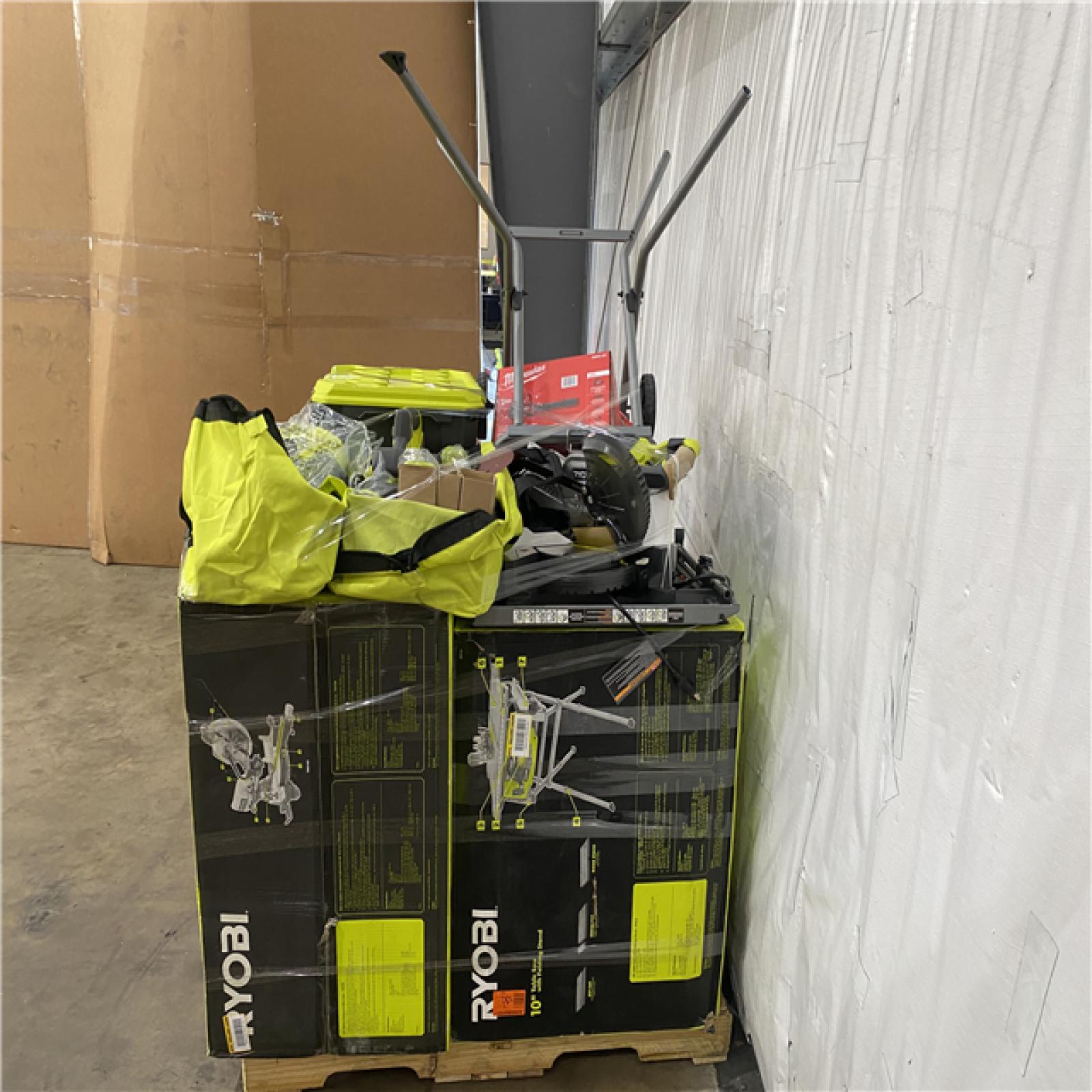 Houston Location AS IS - Tool Pallet