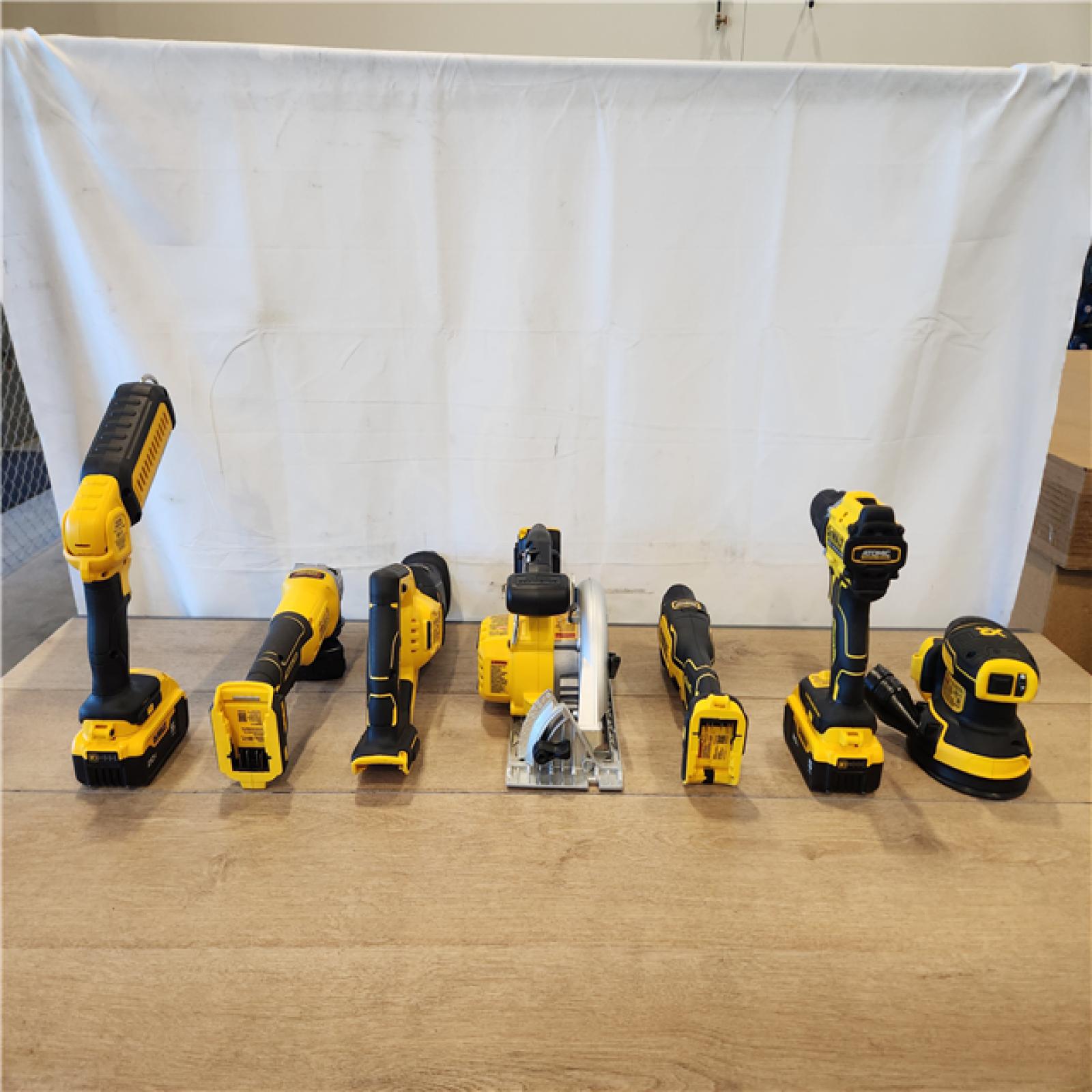 AS-IS- DEWALT 20V Lithium-Ion Cordless 7-Tool Combo Kit