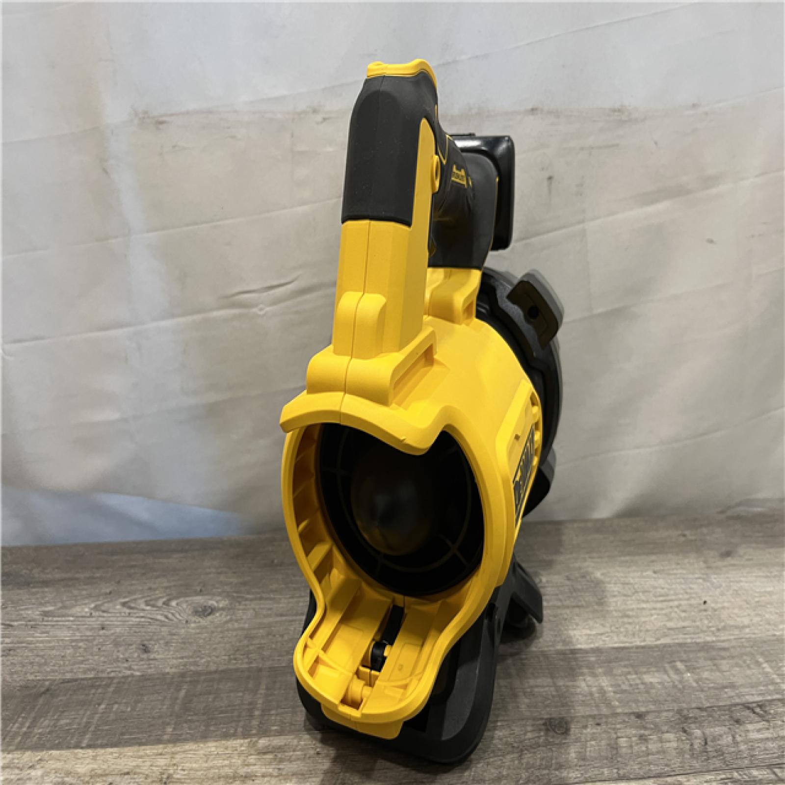 AS-IS DEWALT 20V MAX* XR Brushless Cordless Handheld Blower Kit