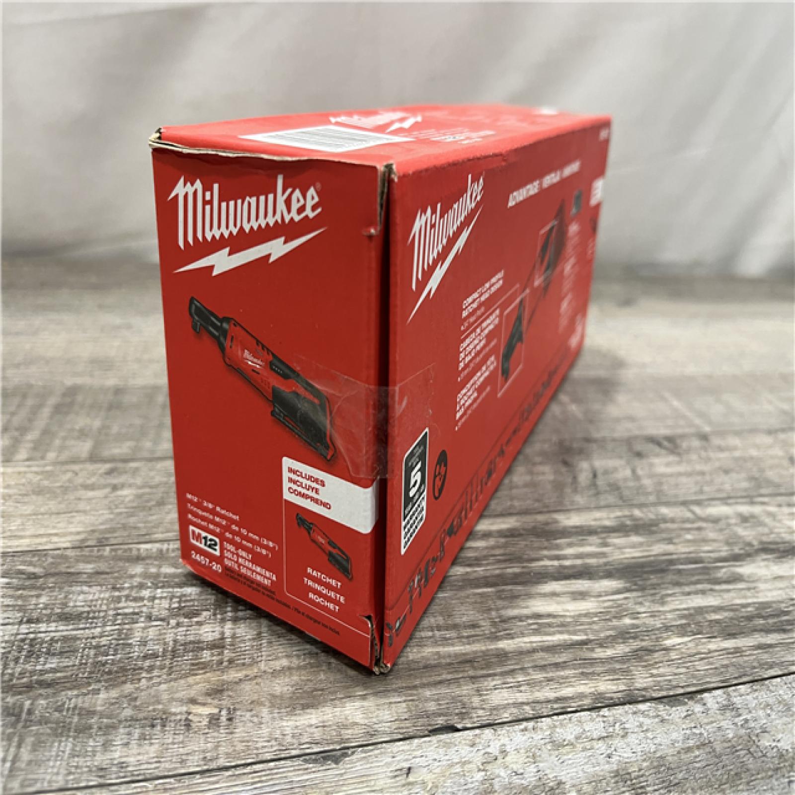 NEW - Milwaukee 12V Lithium-Ion Cordless 3/8 in. Ratchet (Tool-Only)