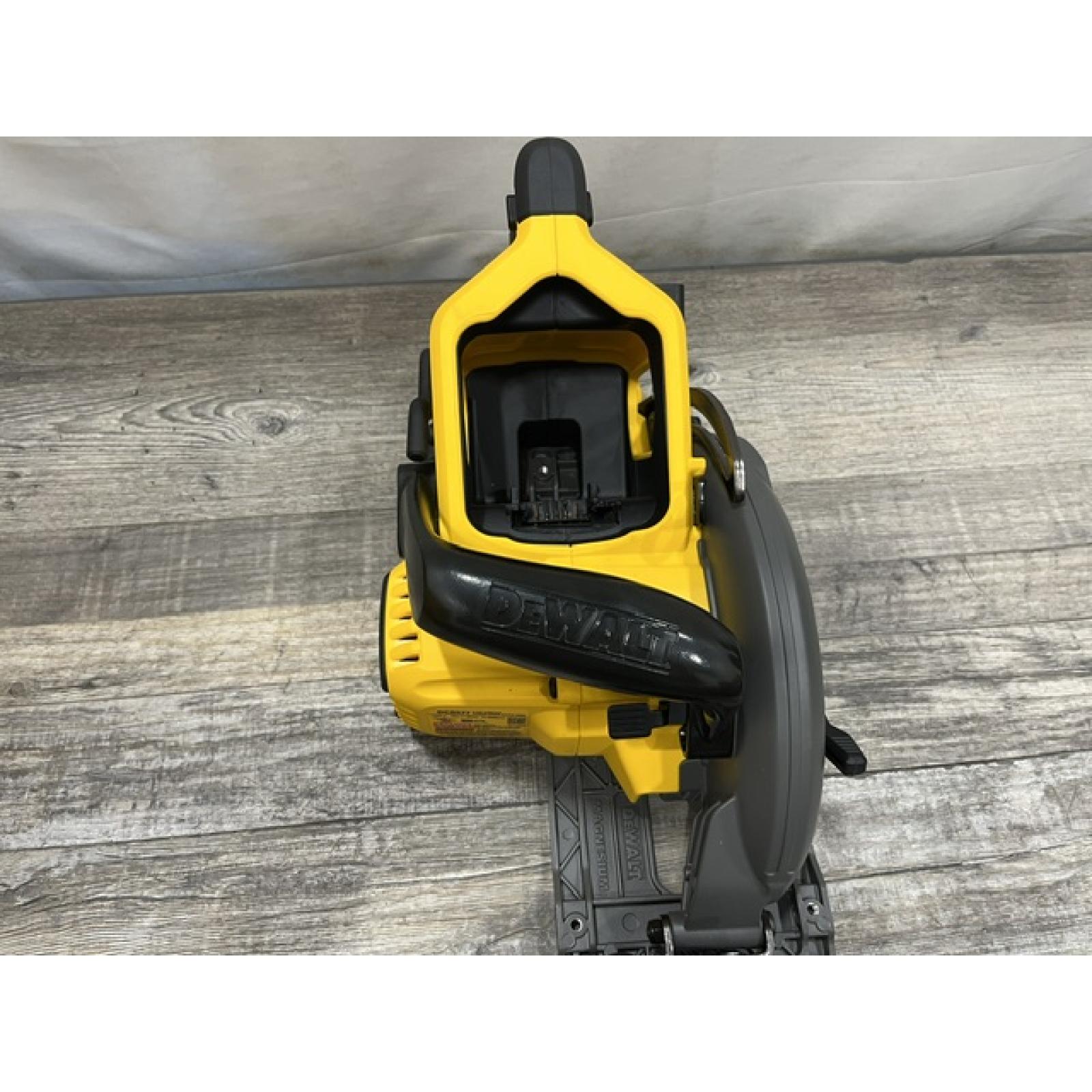 AS-IS DEWALT FLEXVOLT 60V MAX Cordless Brushless 7-1/4 in. Wormdrive Style Circular Saw (Tool Only)