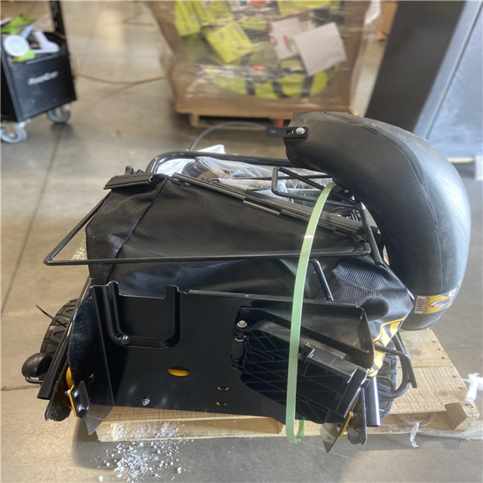 DALLAS LOCATION - DEWALT 28 in. 224cc E-GOV Engine 3-in-1 Gas RWD Self-Propelled Lawn Mower with High Rear Wheels