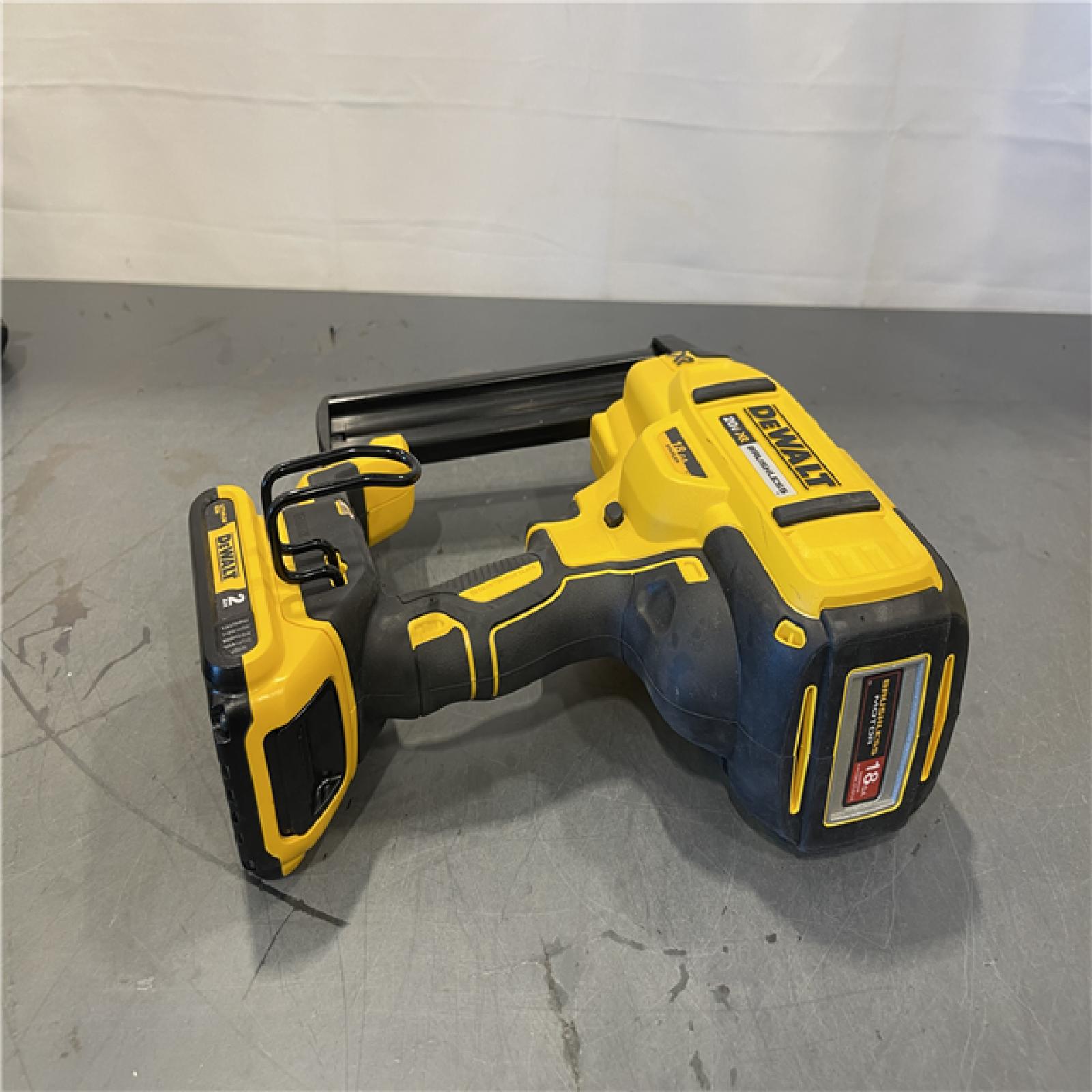 AS-IS - DeWALT 20-Volt MAX 18ga Cordless Brushless Narrow Crown Stapler Kit
