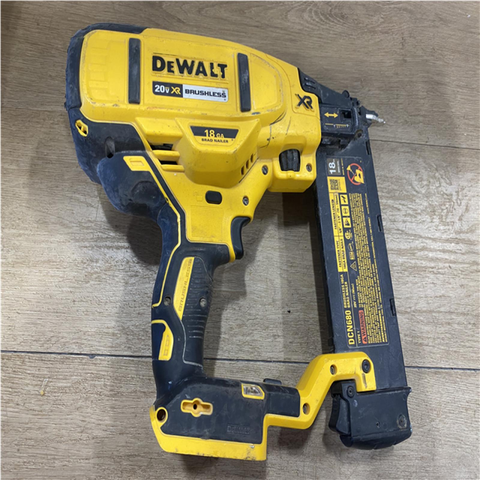 AS-IS DEWALT 20V MAX XR 18 Gauge Cordless Brad Nailer (Tool Only)