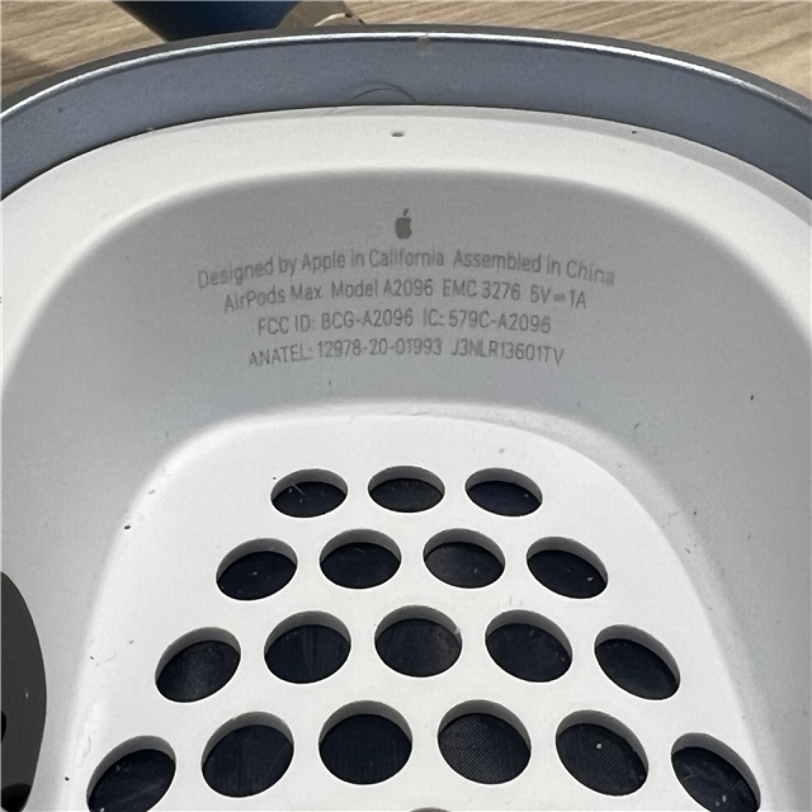 AS-IS Apple AirPods Max (Model A2096) Lightning charging port