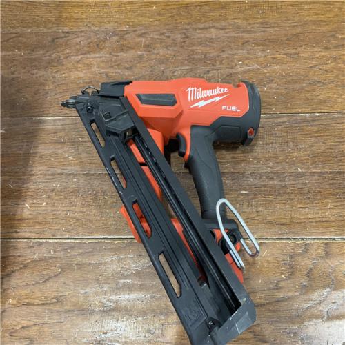 AS-ISMilwaukee 2839-20 M18 FUEL 15 Ga. 18 Volt Brushless Angled Finish Nailer