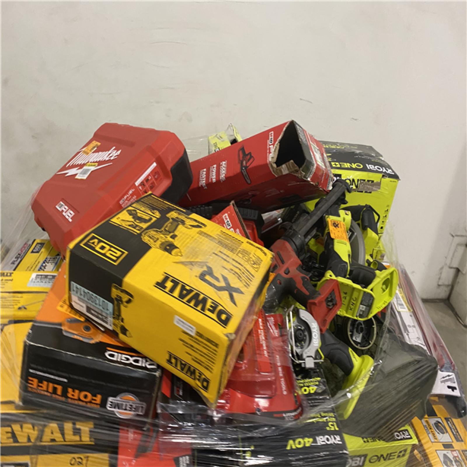 Dallas Location - As-Is Tool Pallet