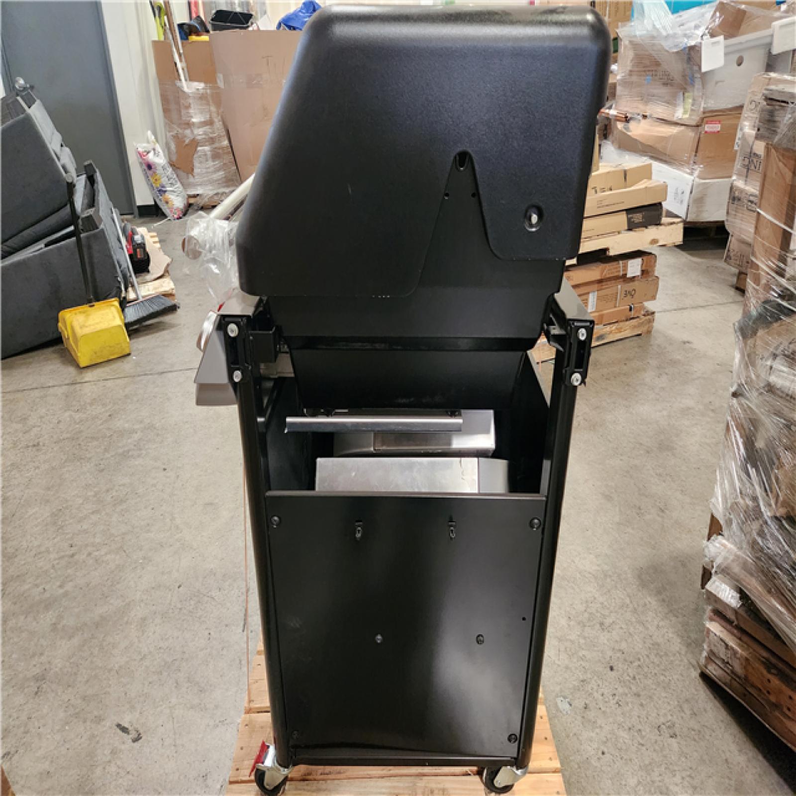 Phoenix Location Weber Genesis E-325s 3-Burner Natural Gas Grill in Black