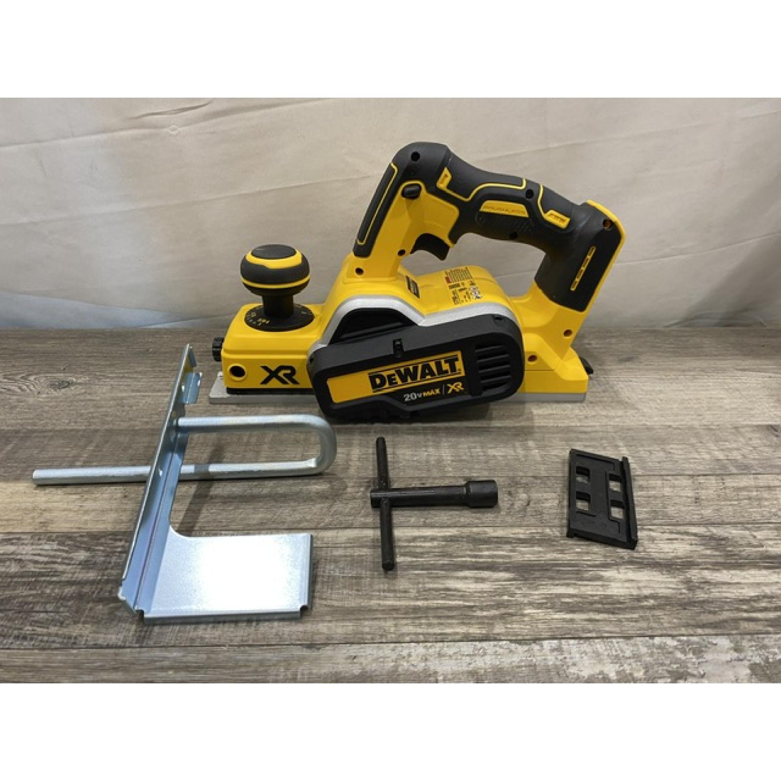 AS-IS DEWALT 20V MAX XR Cordless Brushless 3-1/4 in. Planer (Tool Only)