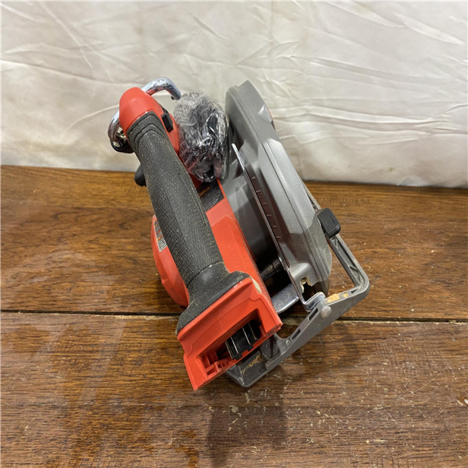 AS-IS Milwaukee Tools M18 FUEL 7-1/4 Circular Saw (Tool Only) 2834-20