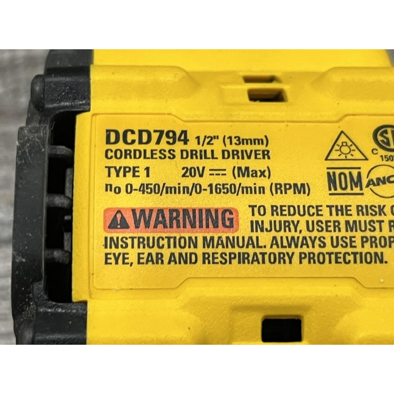 AS-IS DEWALT Atomic 20V Lithium-Ion Cordless Compact 1/2 in. Drill/Driver Kit