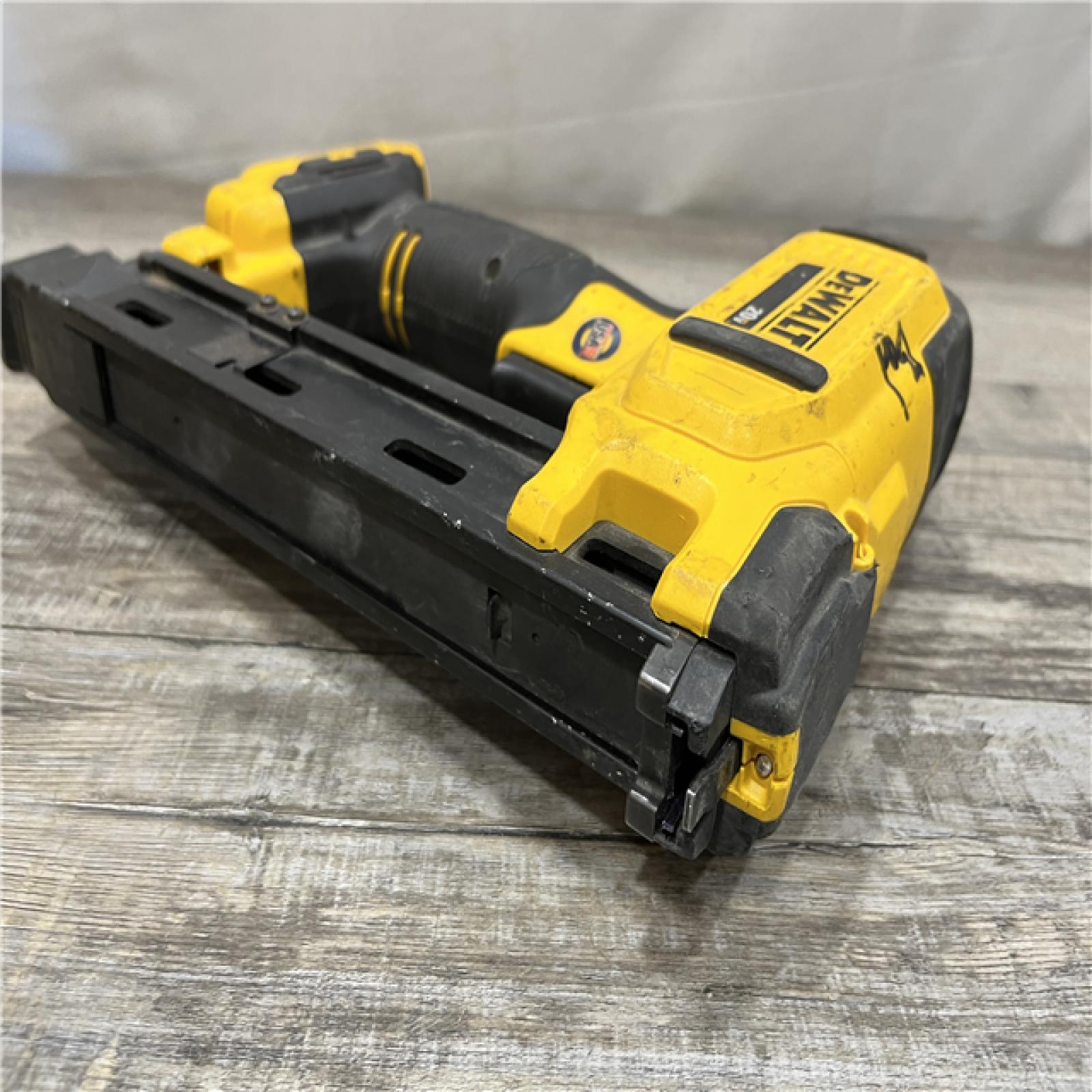 AS-IS DEWALT  20V MAX Lithium-Ion Cordless Cable Stapler (Tool Only)