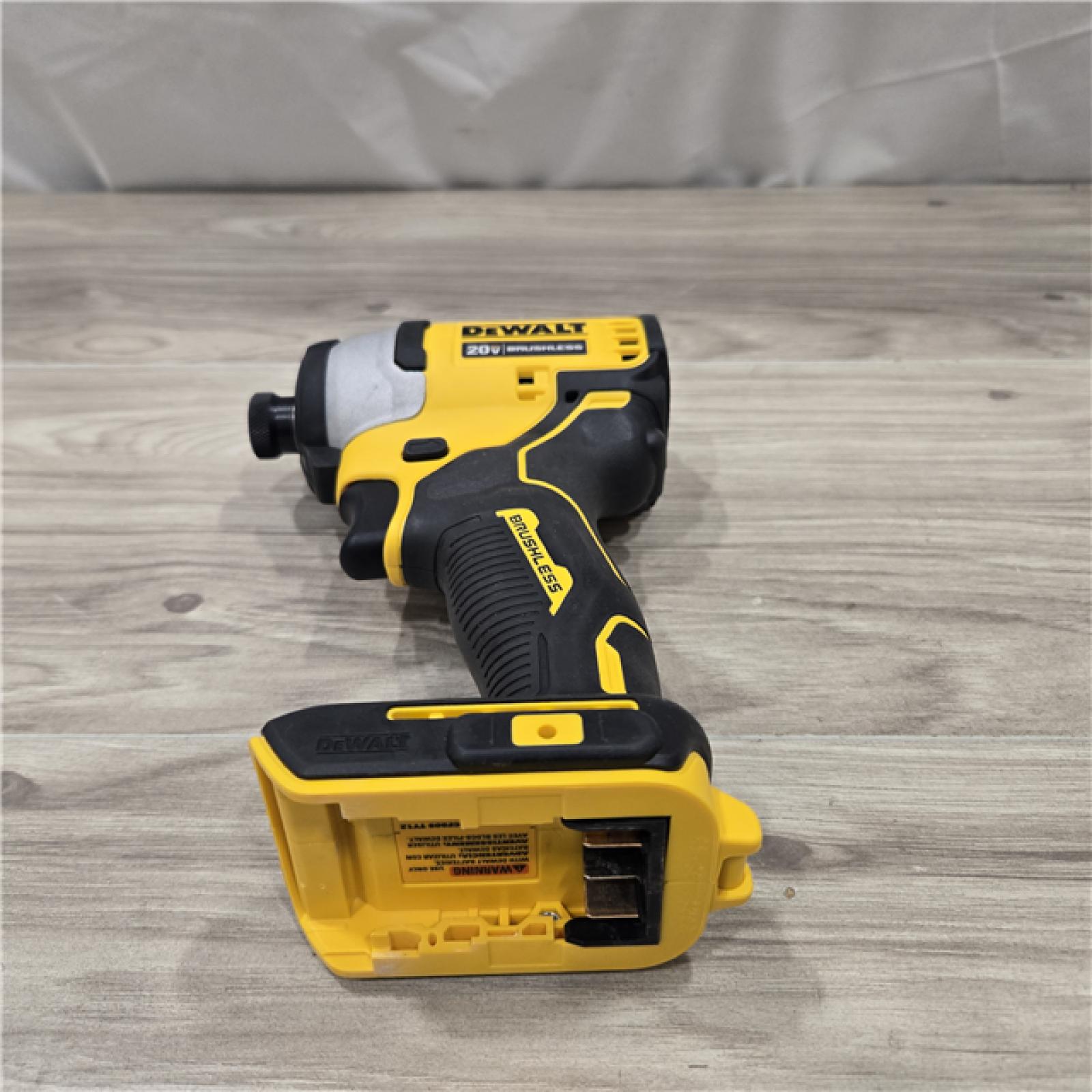 AS-IS DeWALT ATOMIC 20V MAX Cordless Compact Impact Driver Kit