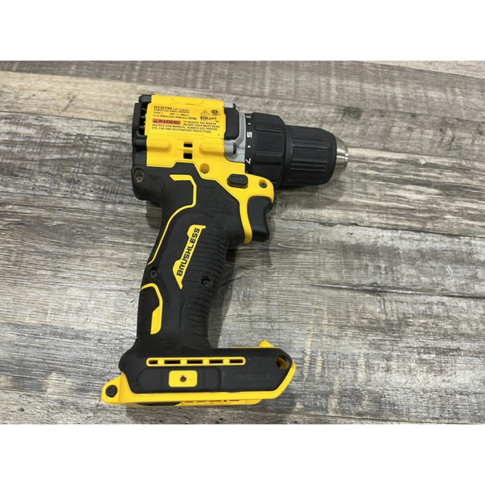 AS-IS DEWALT Atomic 20V Lithium-Ion Cordless Compact 1/2 in. Drill/Driver Kit