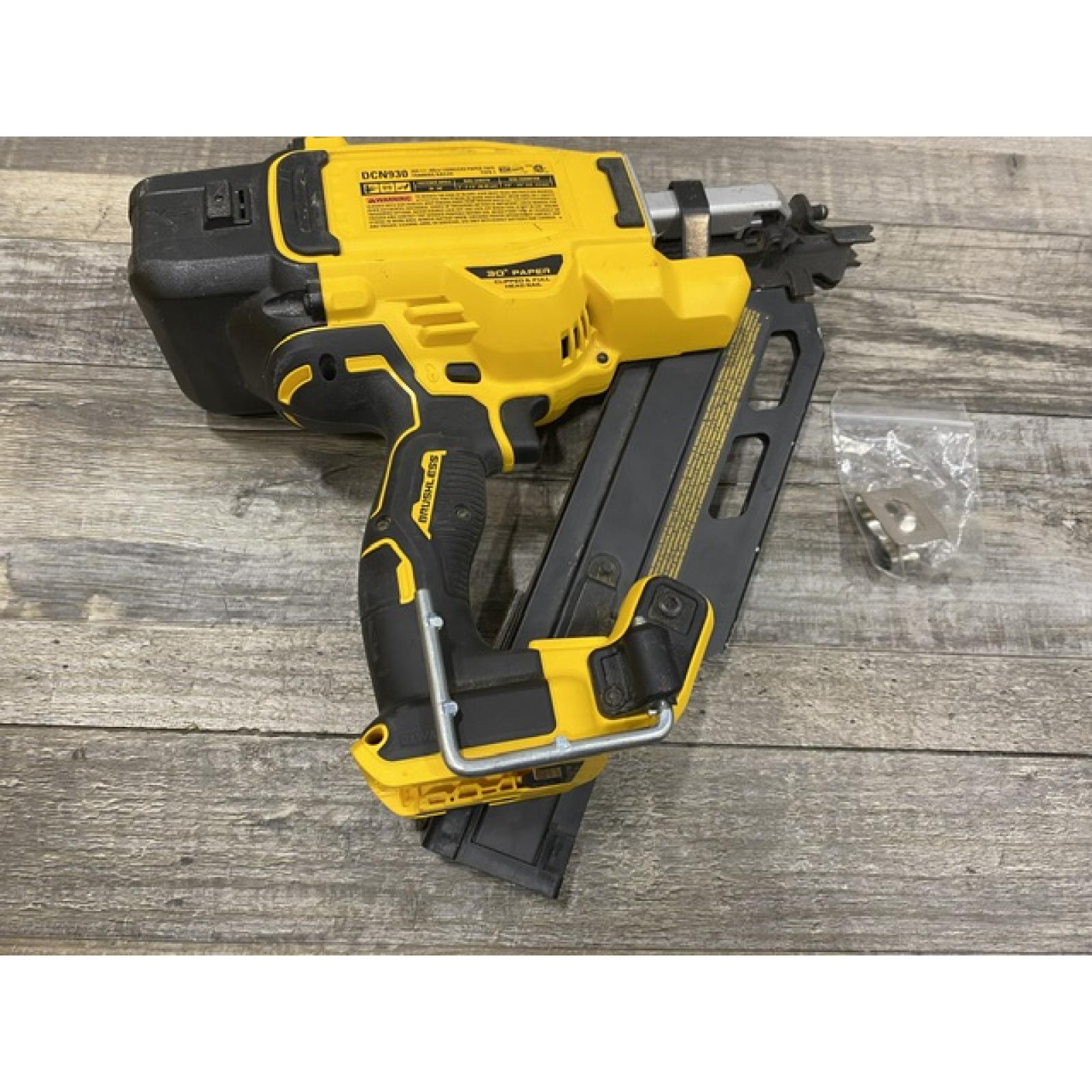 AS-IS DEWALT 20V 30 Degree Cordless Framing Nailer (Tool-Only)