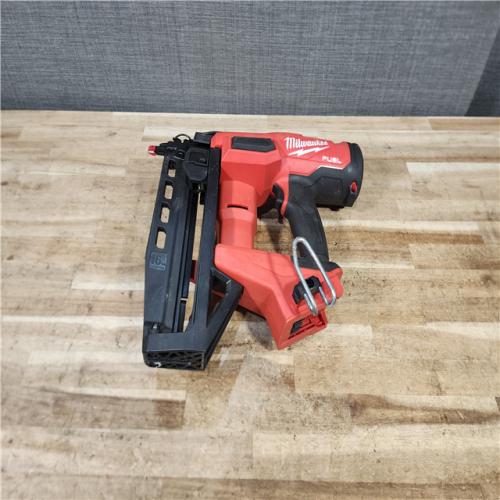 HOUSTON LOCATION - AS - IS Milwaukee FUEL 3-1/2 in. 18-Volt 30-Degree Lithium-Ion Brushless Cordless Framing Nailer (Tool-Only)