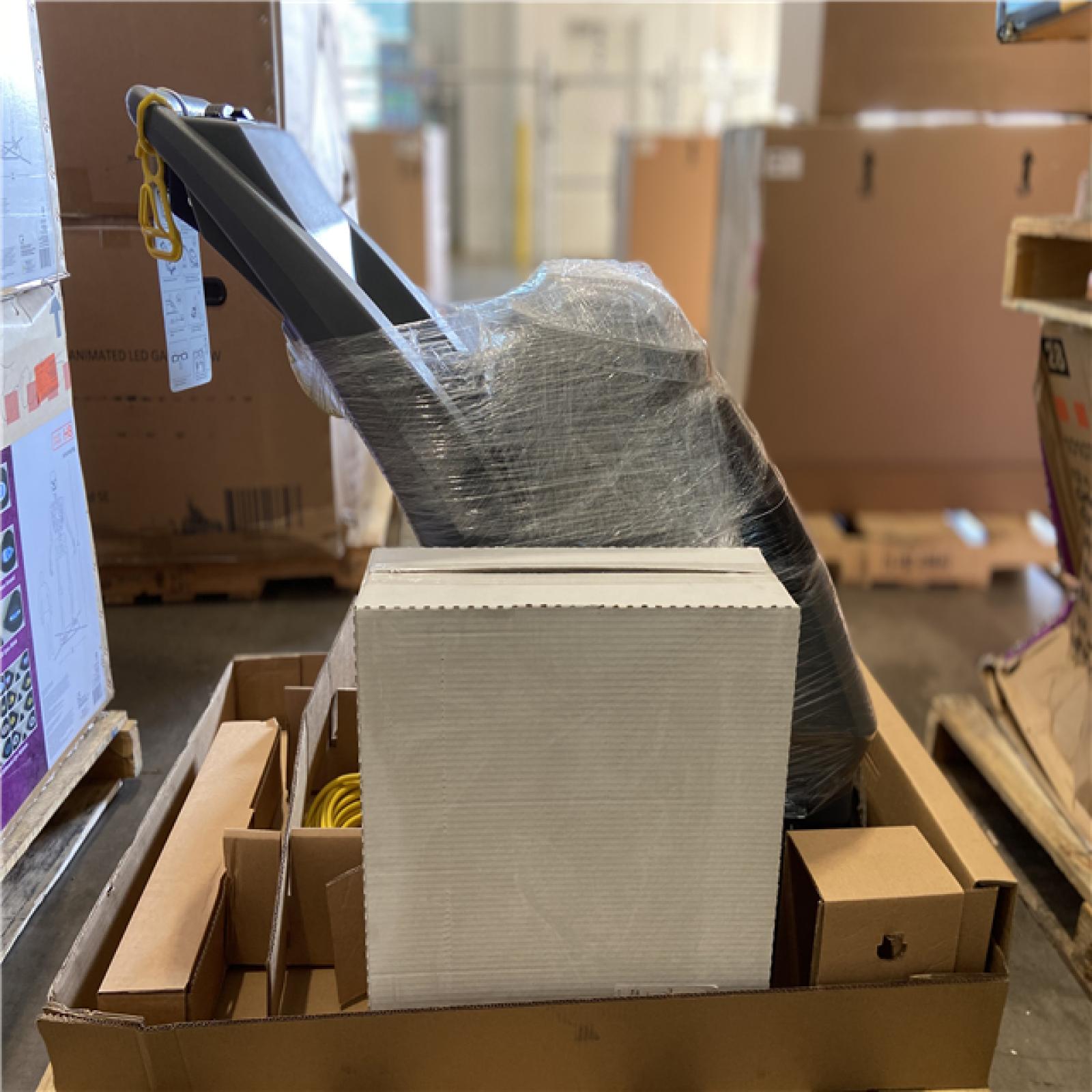 DALLAS LOCATION - Kärcher Commercial Carpet Extractor 15 - Cadet 7 - Compact Walk Behind Carpet Cleaner Machine - 7 Gallon Tank -Deep Cleans Carpet  No Hose Design