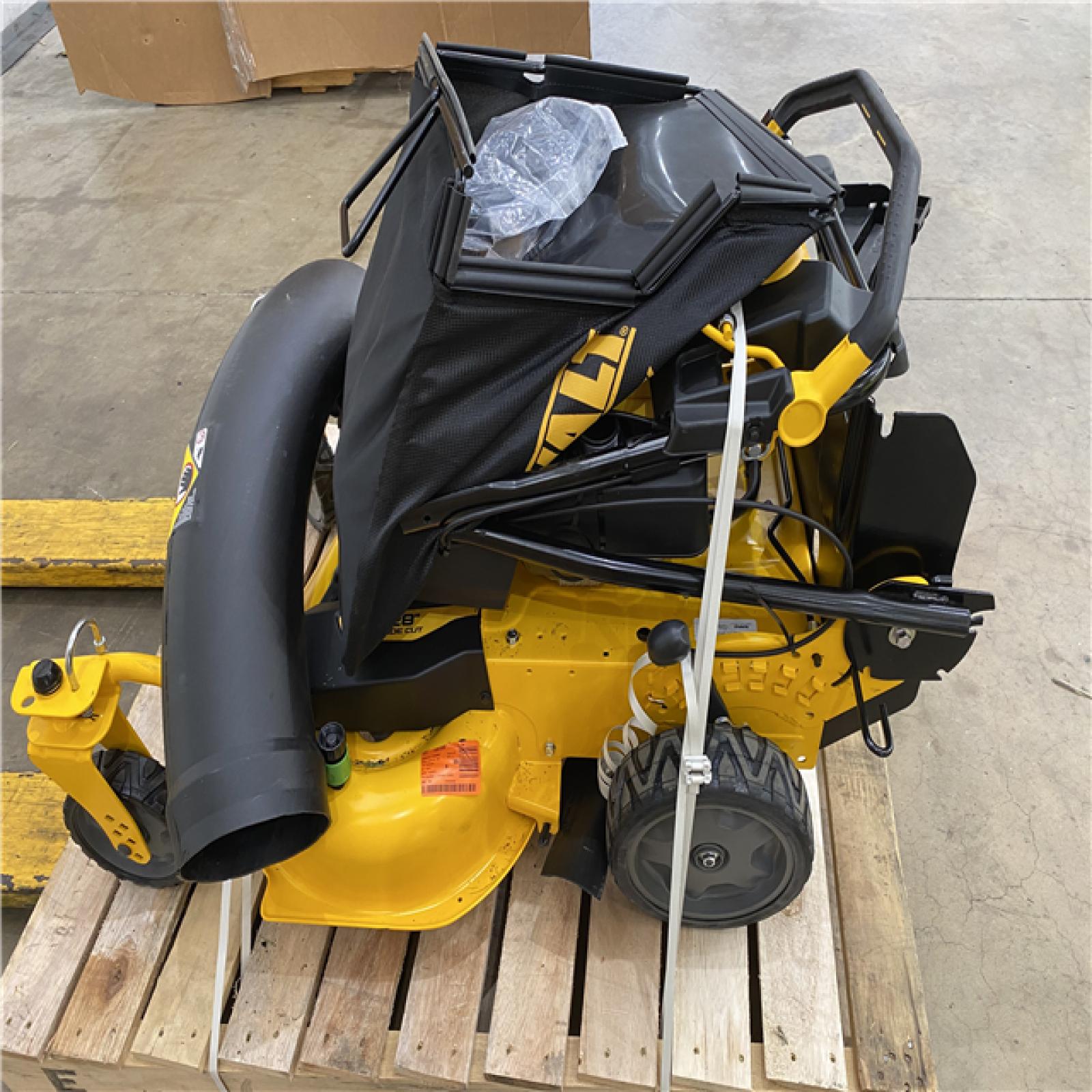 Houston Location AS IS - Dewalt Walk Behind Mower 28in. 711mm