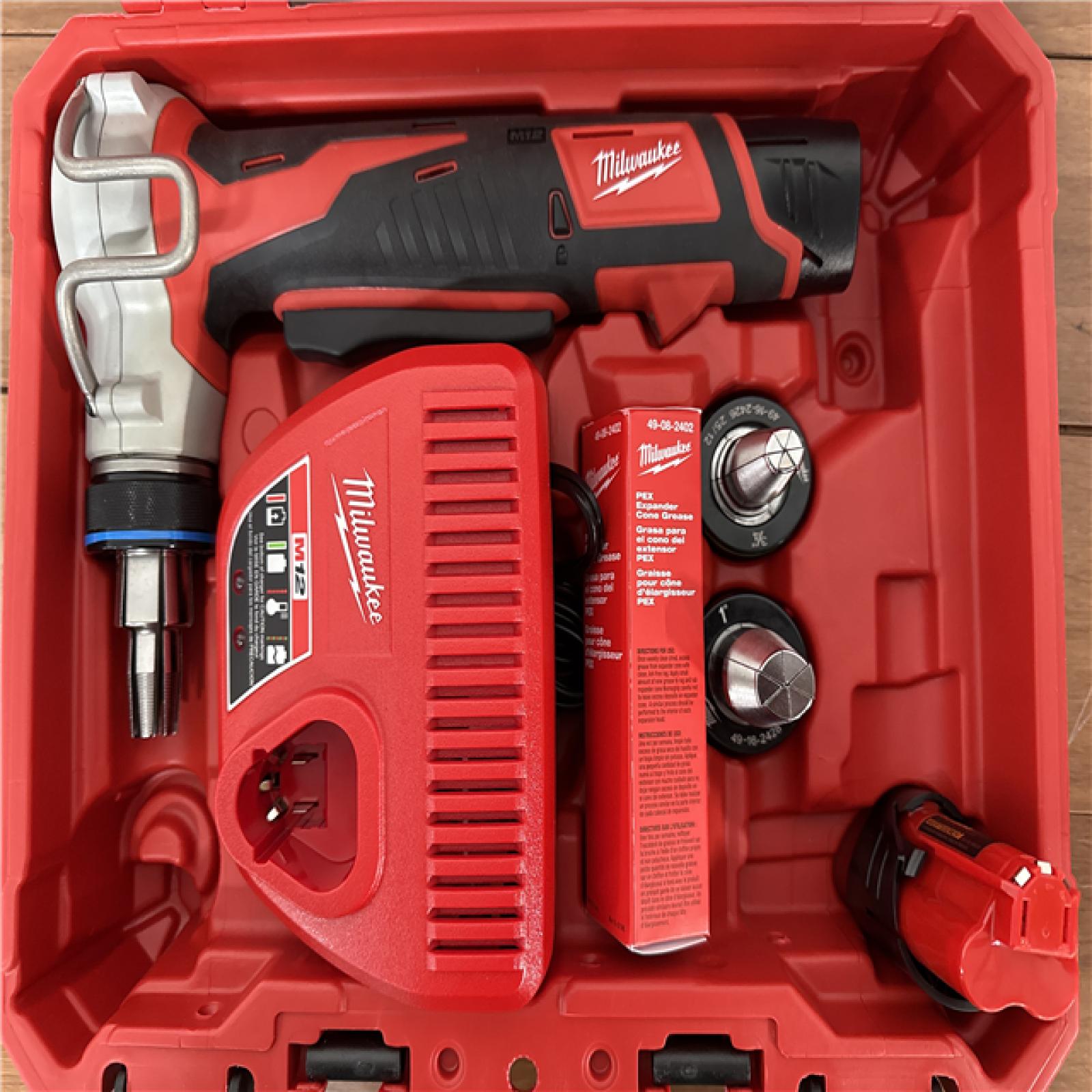 California AS-IS Milwaukee M12 PEX Expander Kit  Includes (2) Batteries  Charger and Hard Case