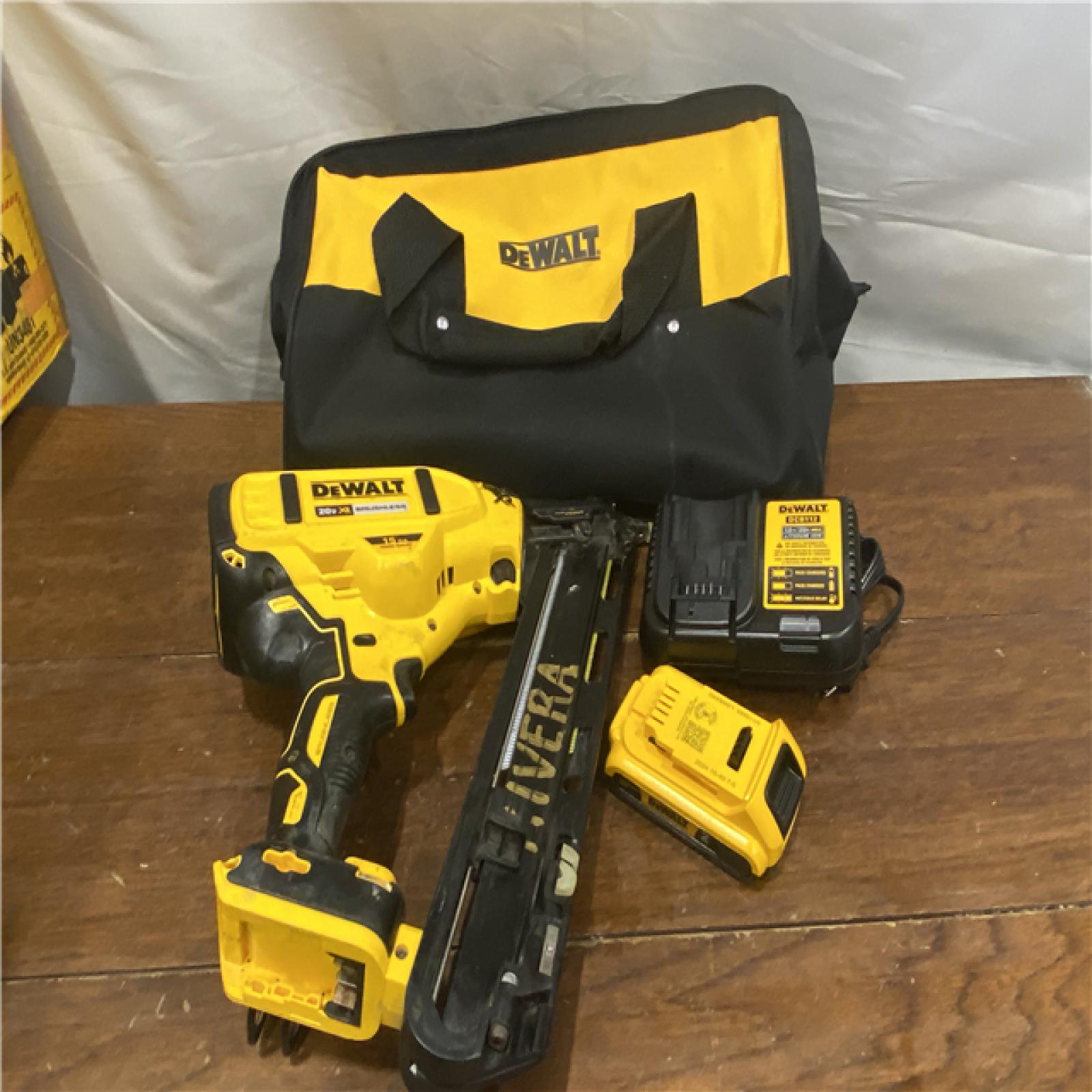 AS-IS DEWALT 20V MAX XR 15 Ga. Cordless 34 Deg Nailer 20 V