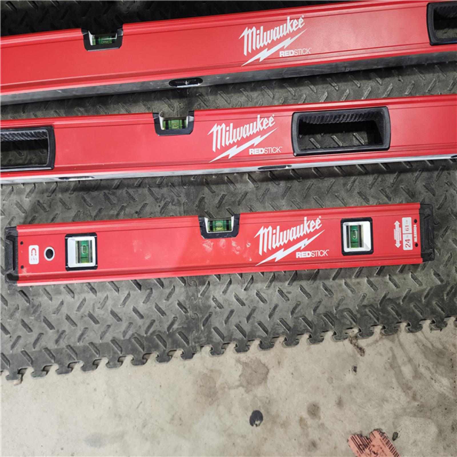 HOUSTON LOCATION - AS-IS MILWAUKEE RED STICK
