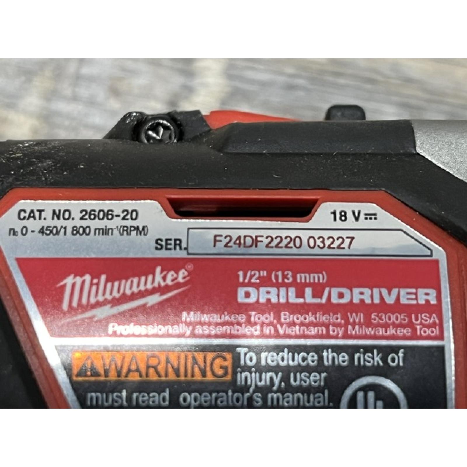 AS-IS Milwaukee 18V Lithium-Ion Cordless Drill Driver/Impact Driver Combo Kit