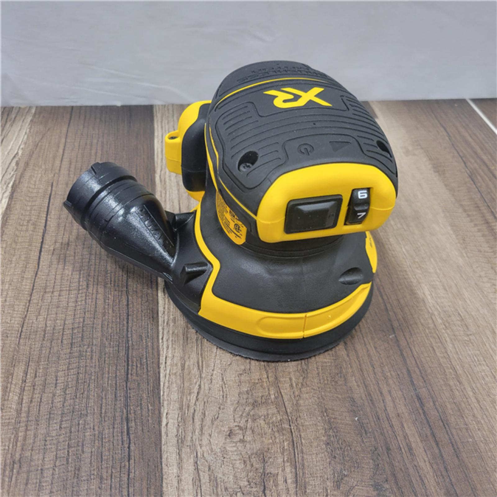 AS-IS  Dewalt 20-Volt MAX ToughSystem Lithium-Ion 6-Tool Cordless Combo Kit