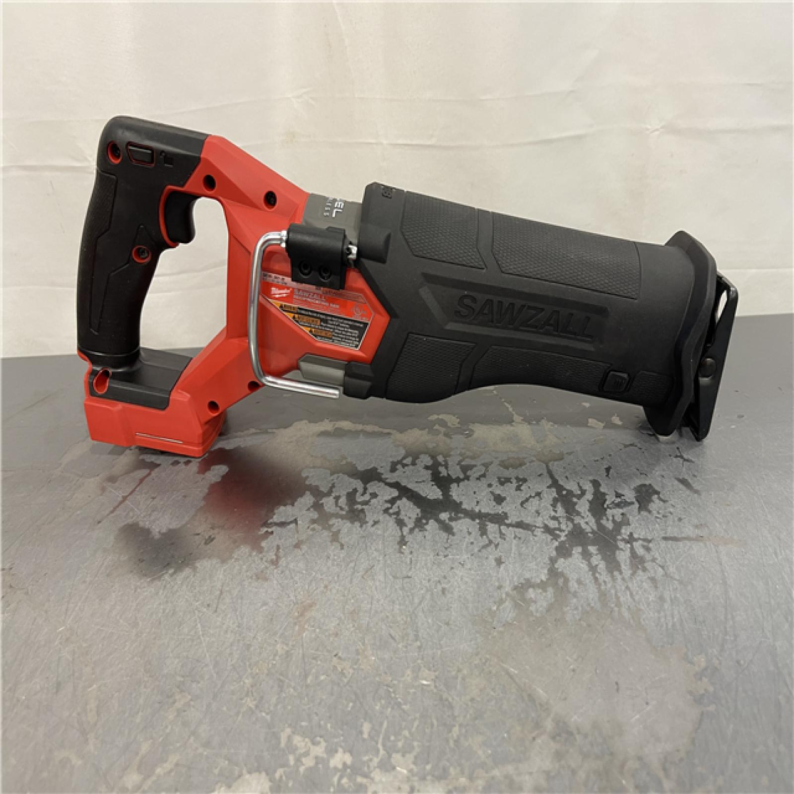AS-IS - Milwaukee M18 FUEL GEN-2 18V Lithium-Ion Brushless Cordless SAWZALL Reciprocating Saw