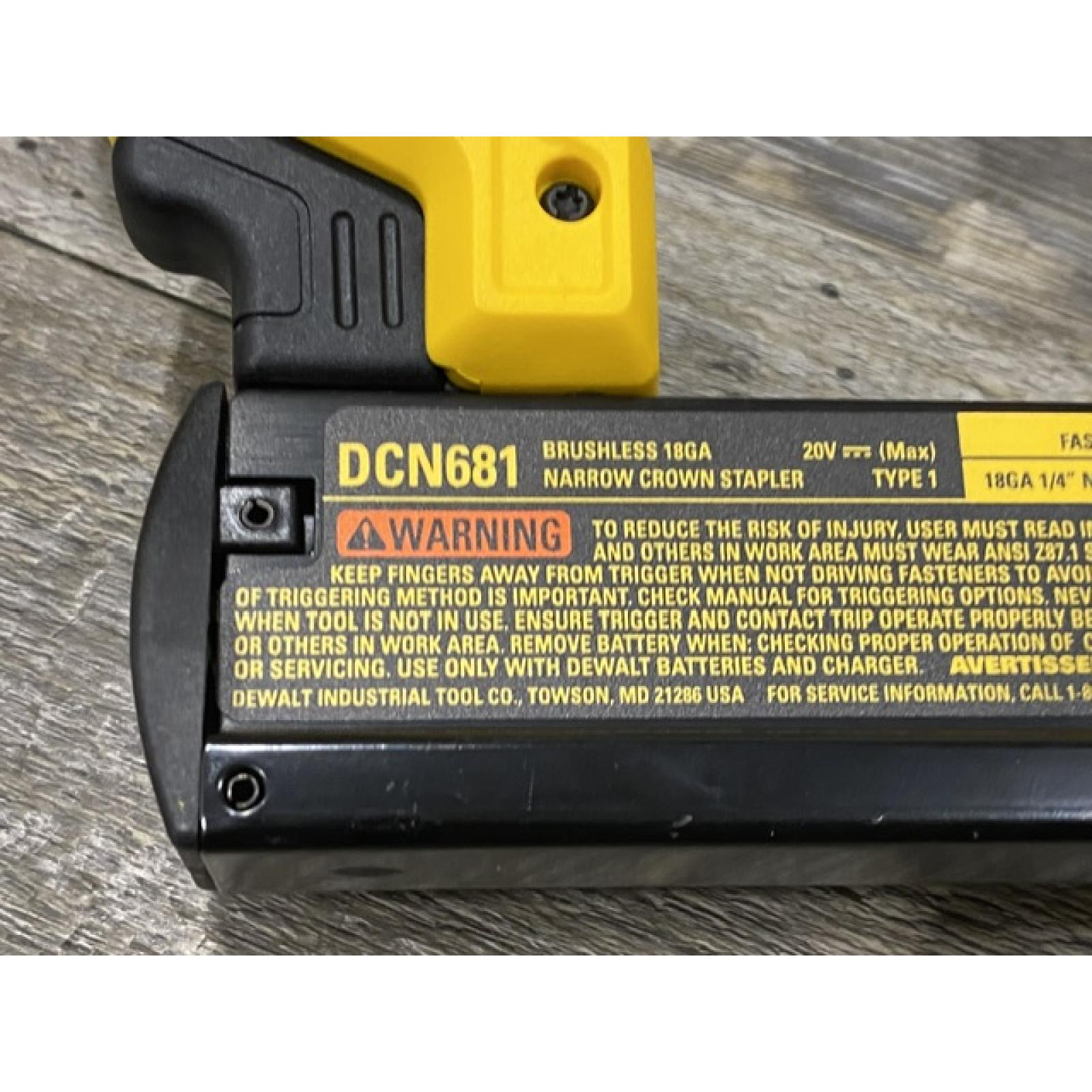 AS-IS DEWALT 20V MAX XR Lithium-Ion Cordless 18-Gauge Narrow Crown Stapler Kit