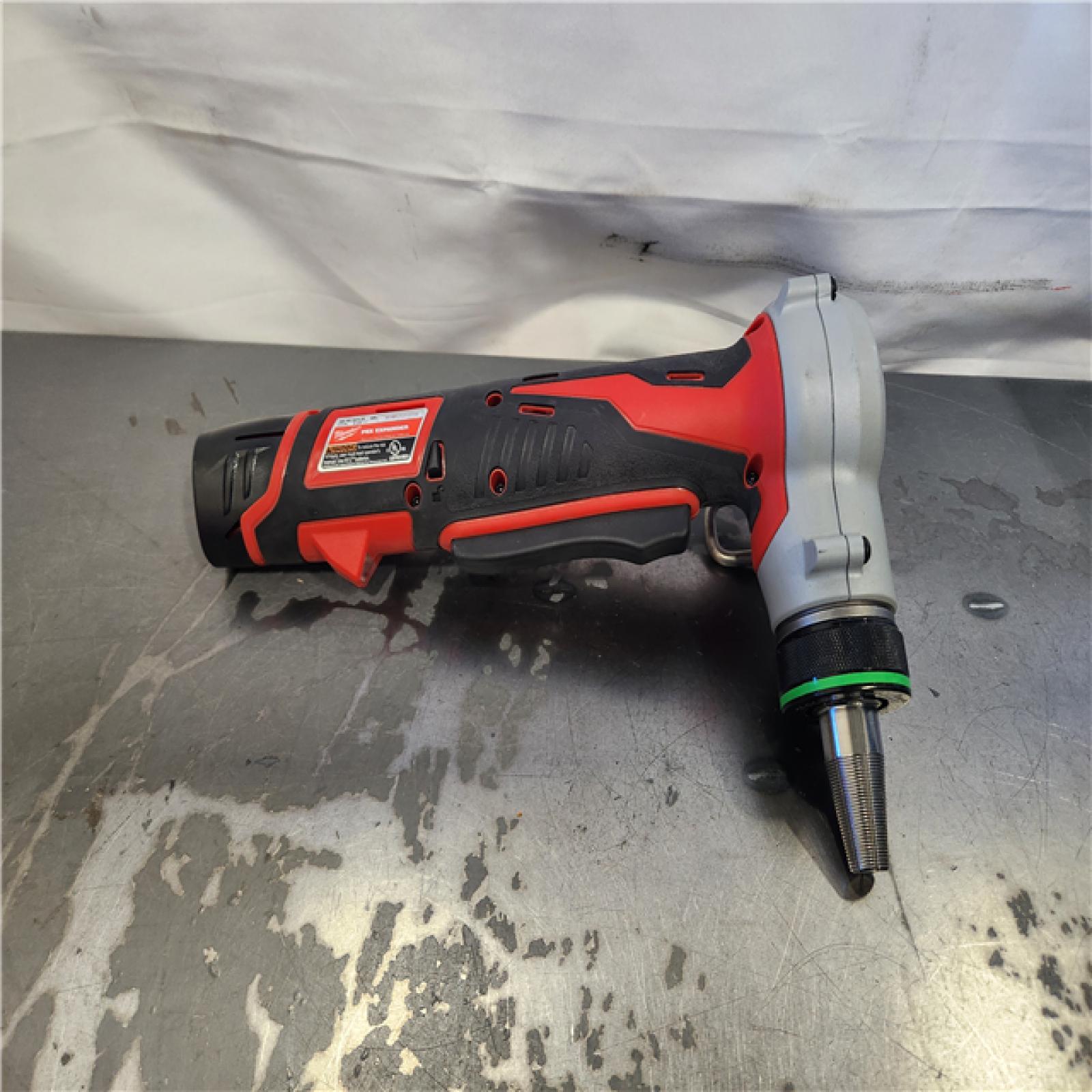 AS-IS- Milwaukee M12 Cordless PEX Expansion Tool Kit