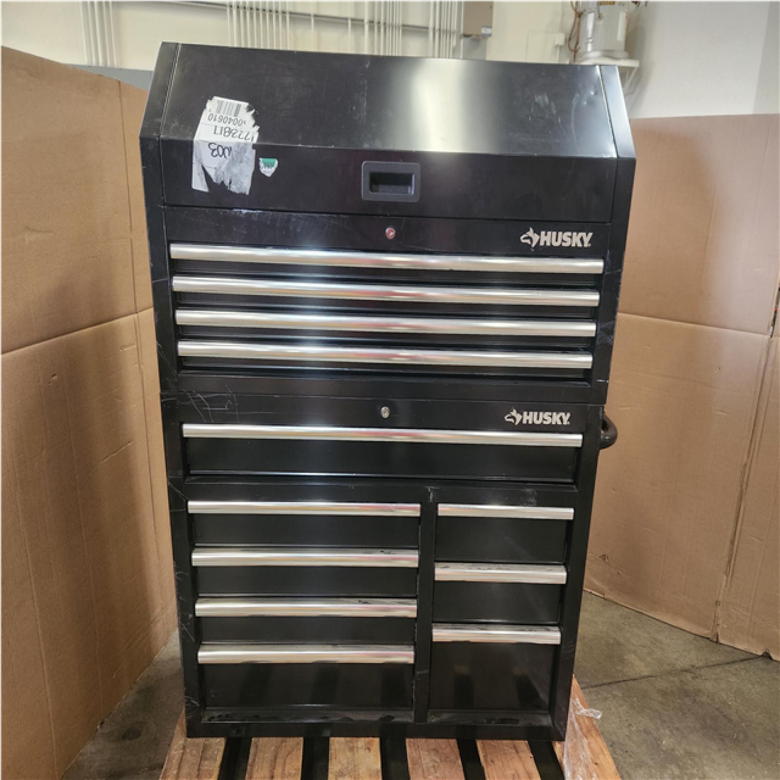 Phoenix LIKE NEW Husky Tool Storage 42 in. W x 18 in. D Standard Duty Black Tool Chest Combo